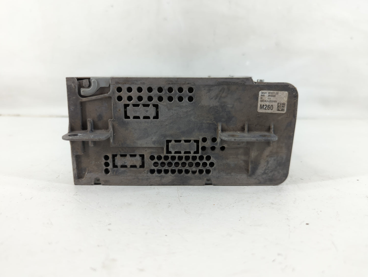 2019 Mercedes-Benz Sprinter 3500 Radio AM FM Cd Player Receiver Replacement P/N:3643328 Fits OEM Used Auto Parts - Oemusedau