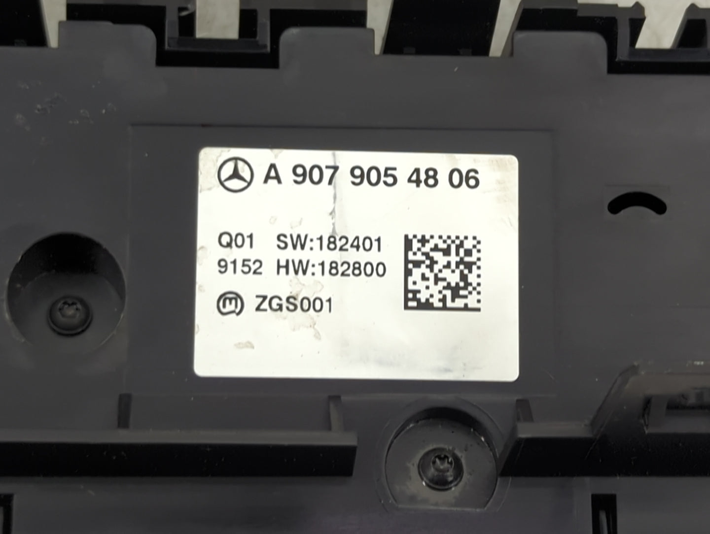 2019 Mercedes-Benz Sprinter 3500 Climate Control Module Temperature AC/Heater Replacement P/N:9079054806 Fits OEM Used Auto 