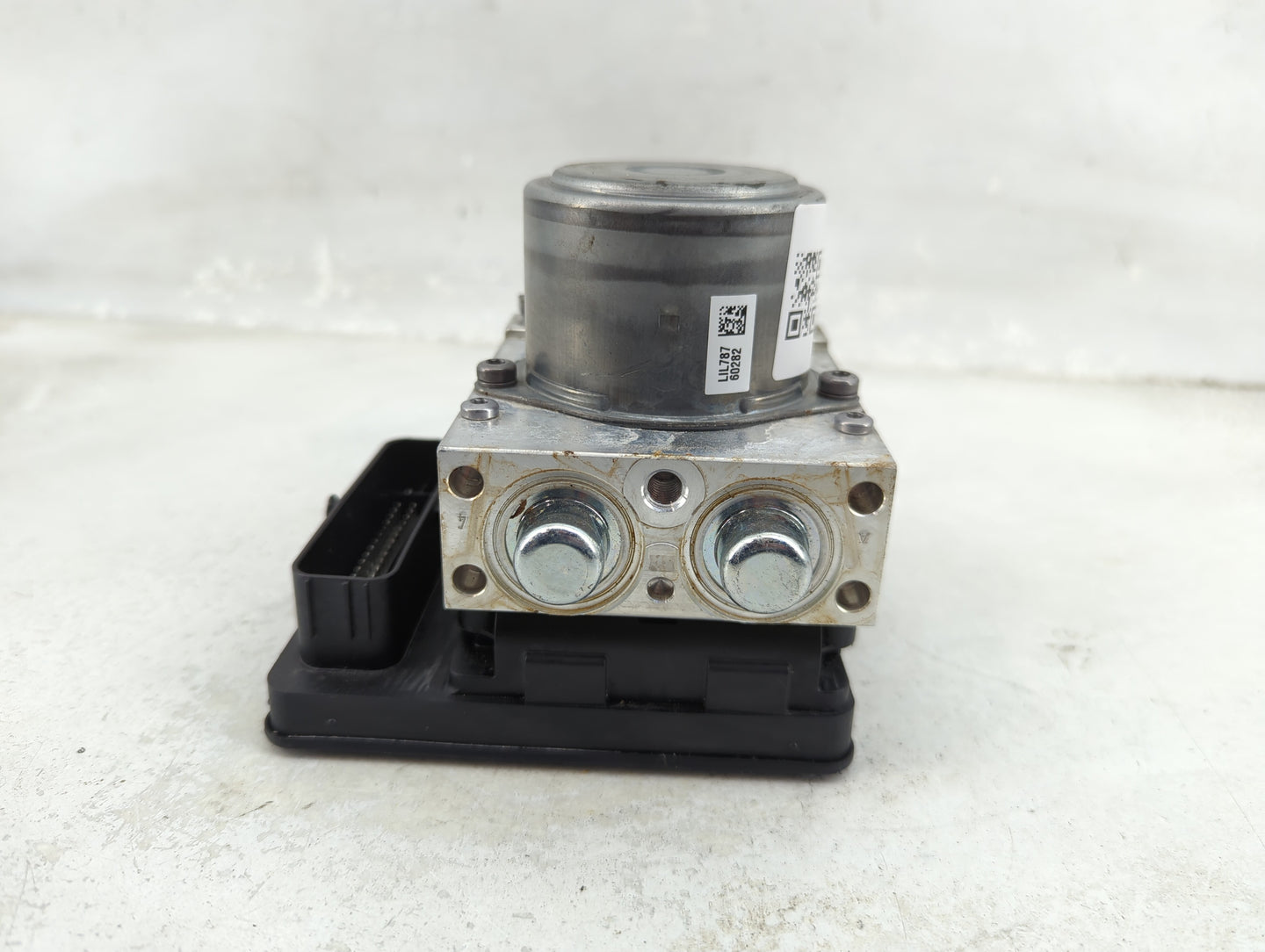 2019 Mercedes C300 ABS Pump Control Module Replacement P/N:A2059005744 68227116, A008M906, A008N064-A Fits Fits 2018 2020 20