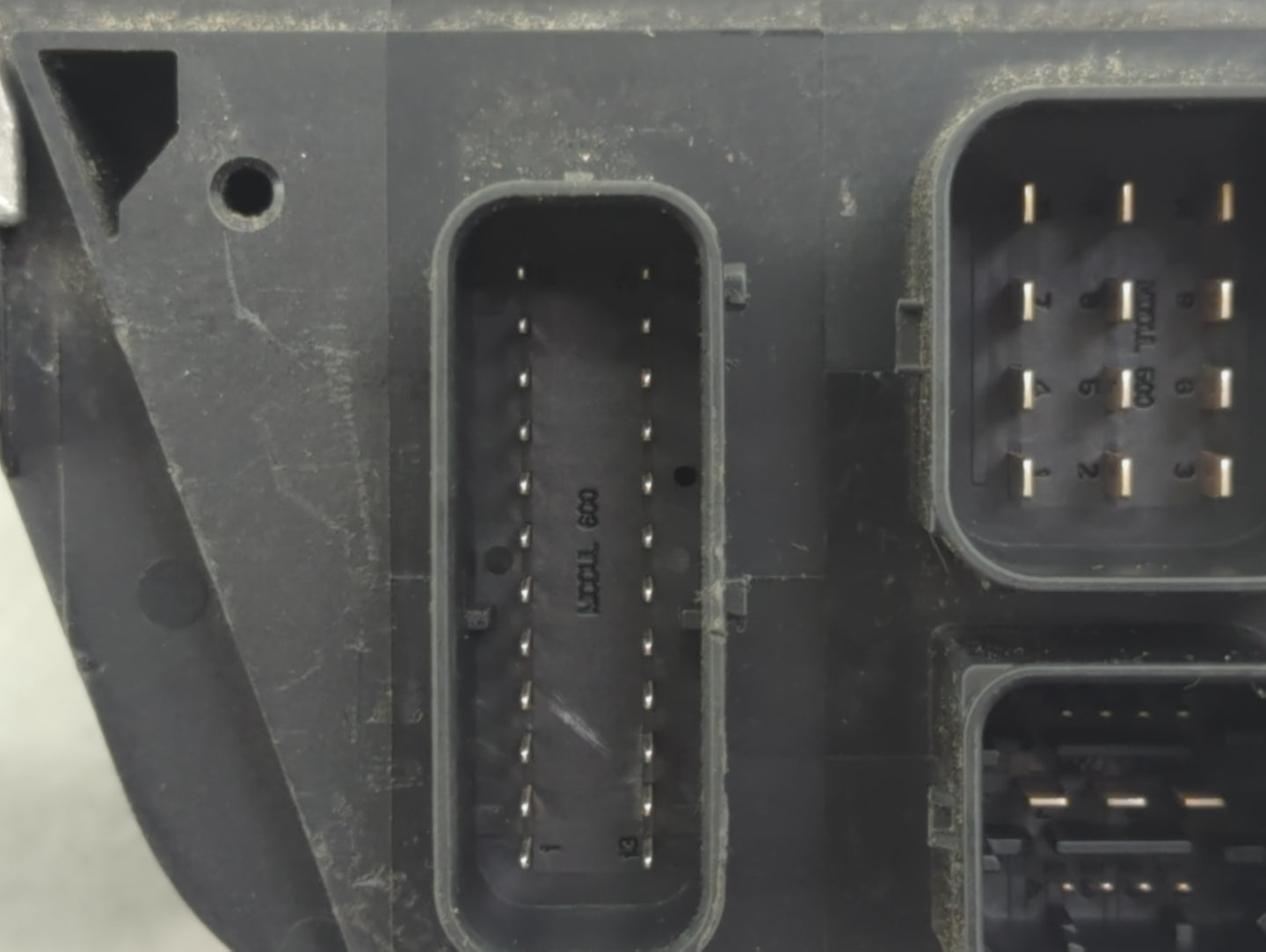 2019 Mini Clubman PCM Engine Control Computer ECU ECM PCU OEM P/N:1S20787 171643823 Fits OEM Used Auto Parts - Oemusedautopa