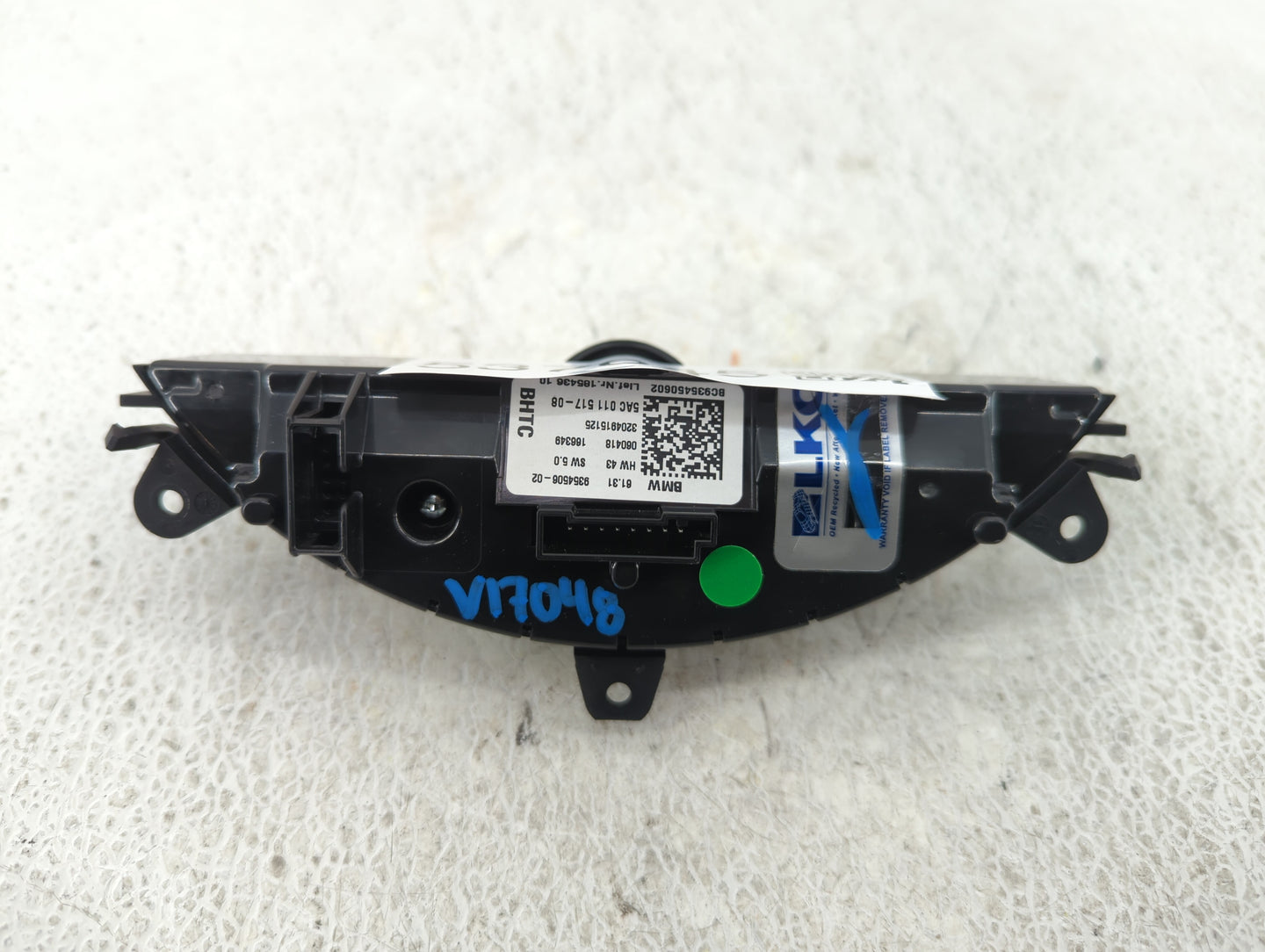 2016-2019 Mini Cooper Radio AM FM Cd Player Receiver Replacement P/N:61.31-9354506-02 Fits Fits 2016 2017 2018 2019 OEM Used