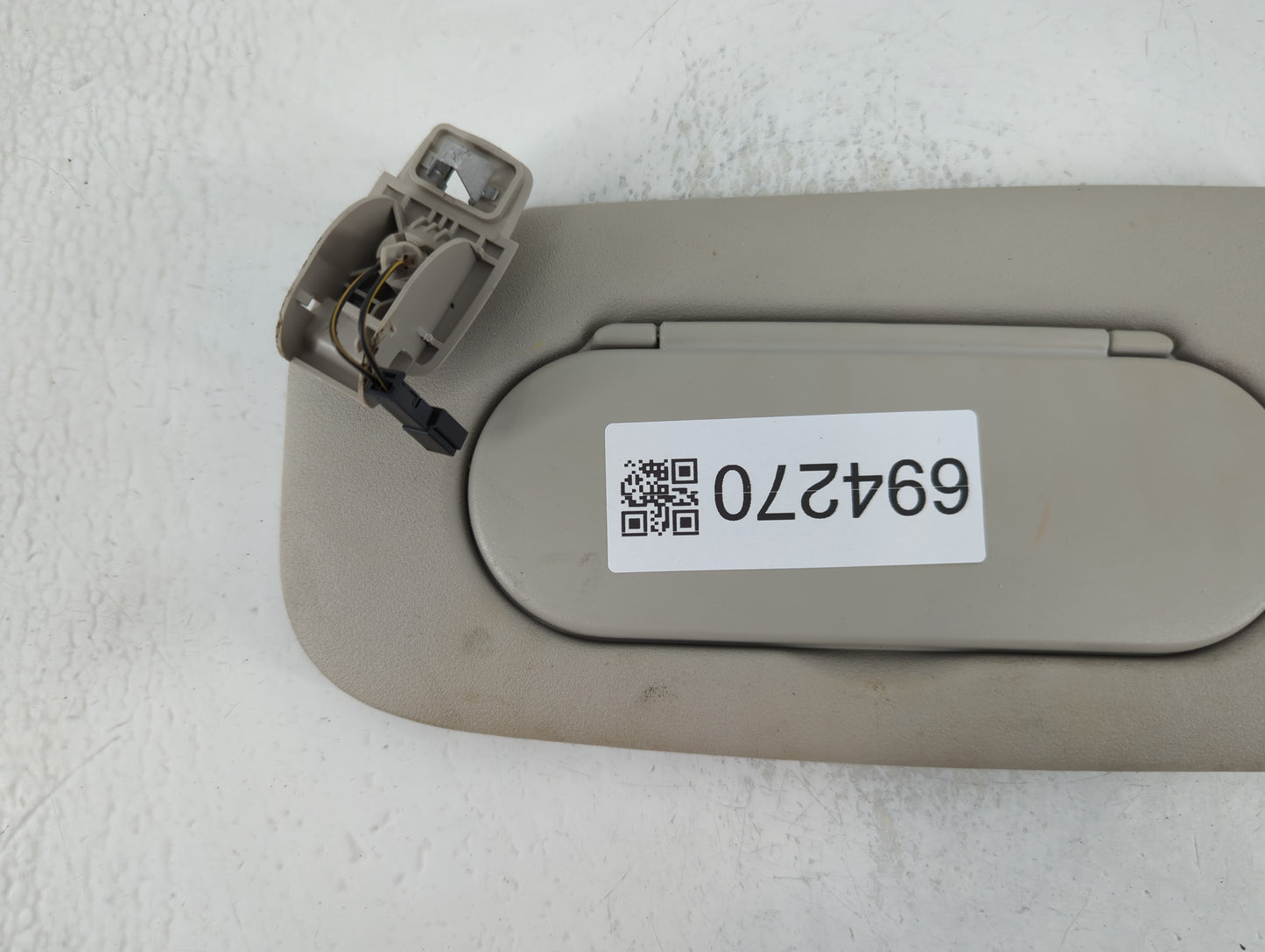 2016-2018 Mini Cooper Sun Visor Shade Replacement Driver Left Mirror Fits Fits 2016 2017 2018 OEM Used Auto Parts - Oemuseda