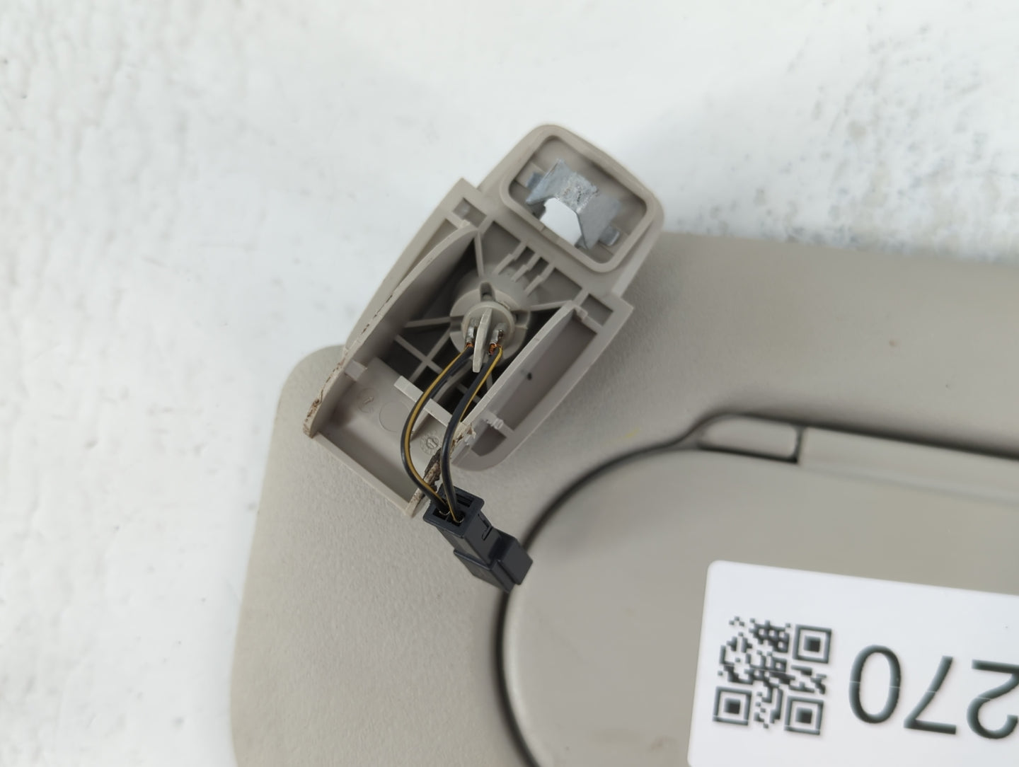 2016-2018 Mini Cooper Sun Visor Shade Replacement Driver Left Mirror Fits Fits 2016 2017 2018 OEM Used Auto Parts - Oemuseda