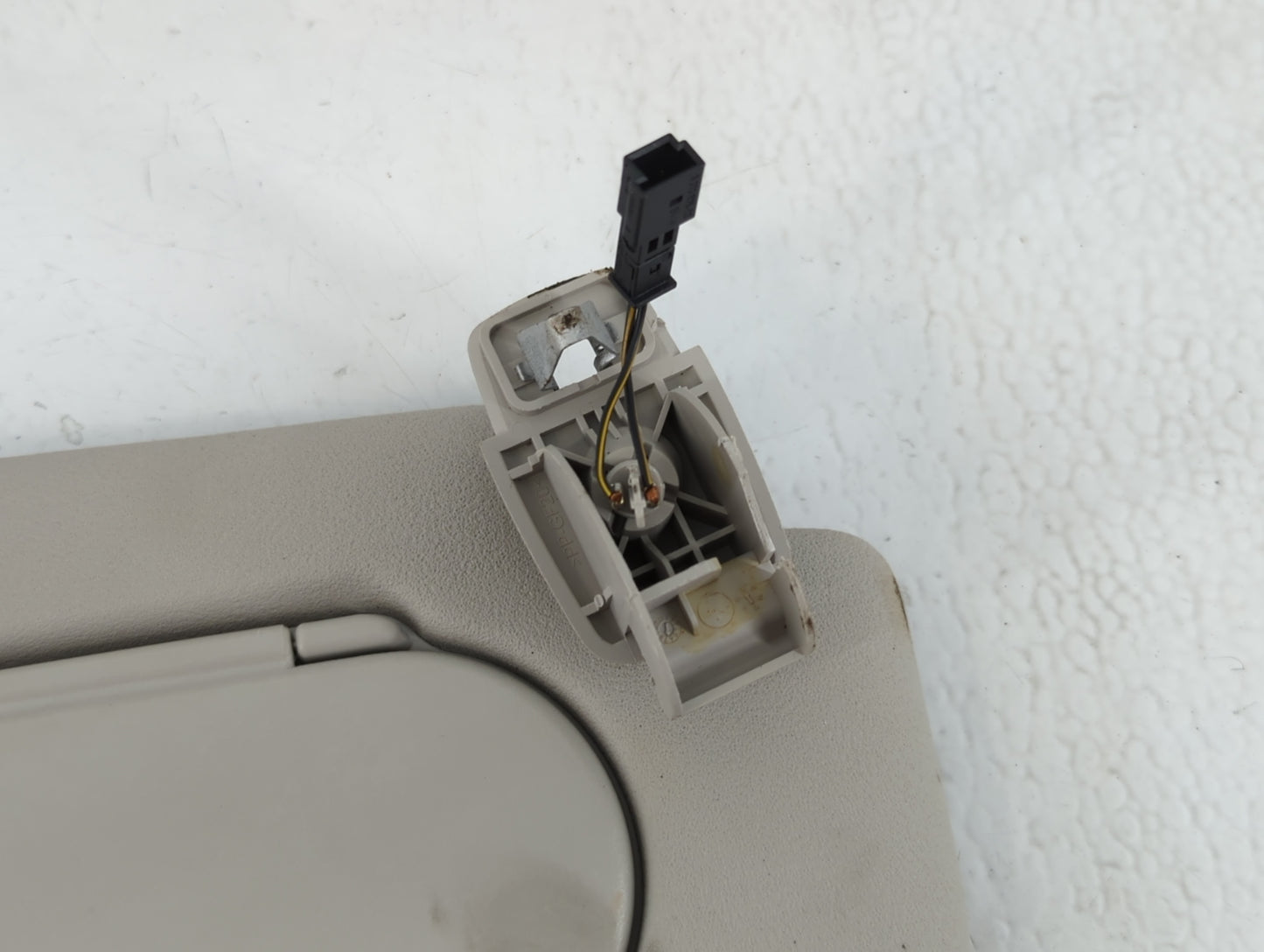 2019 Mini Cooper Sun Visor Shade Replacement Passenger Right Mirror Fits OEM Used Auto Parts - Oemusedautoparts1.com