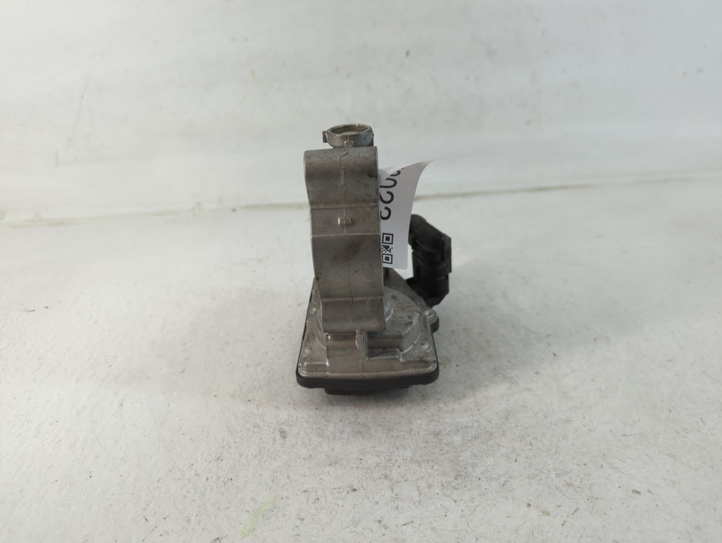 2016-2019 Mini Cooper Throttle Body P/N:A2C15022300 Fits Fits 2016 2017 2018 2019 2020 2021 2022 OEM Used Auto Parts - Oemus