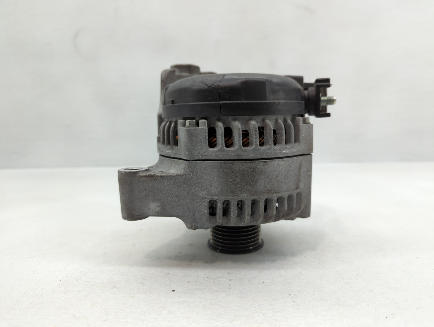 2016-2019 Mini Cooper Alternator Replacement Generator Charging Assembly Engine OEM P/N:7640131-05 104211-8183 Fits OEM Used