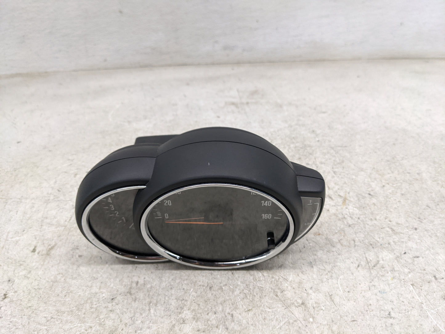 2019 Mini Countryman Instrument Cluster Speedometer Gauges P/N:BM-0560-105 9265439, 8707228-01 Miles: Fits Fits 2018 OEM Use
