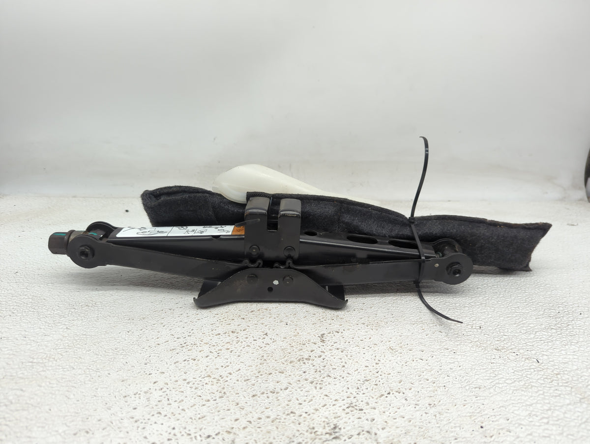 Mitsubishi Eclipse Cross Spare Scissor Car Jack - Oemusedautoparts1.com
