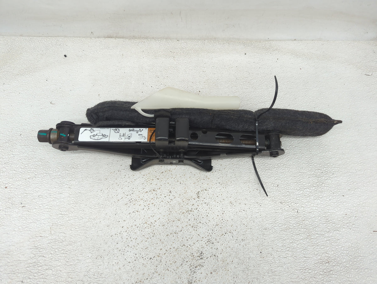 Mitsubishi Eclipse Cross Spare Scissor Car Jack - Oemusedautoparts1.com