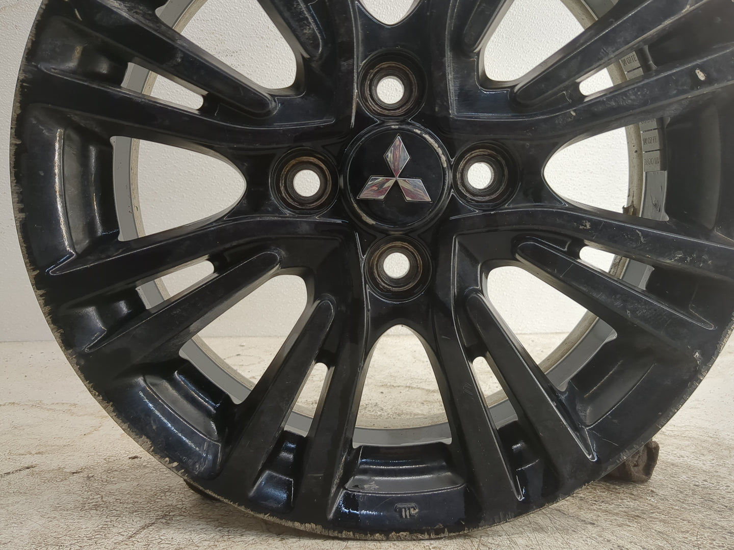 2017-2020 Mitsubishi Mirage Oem Wheel Rim - Oemusedautoparts1.com
