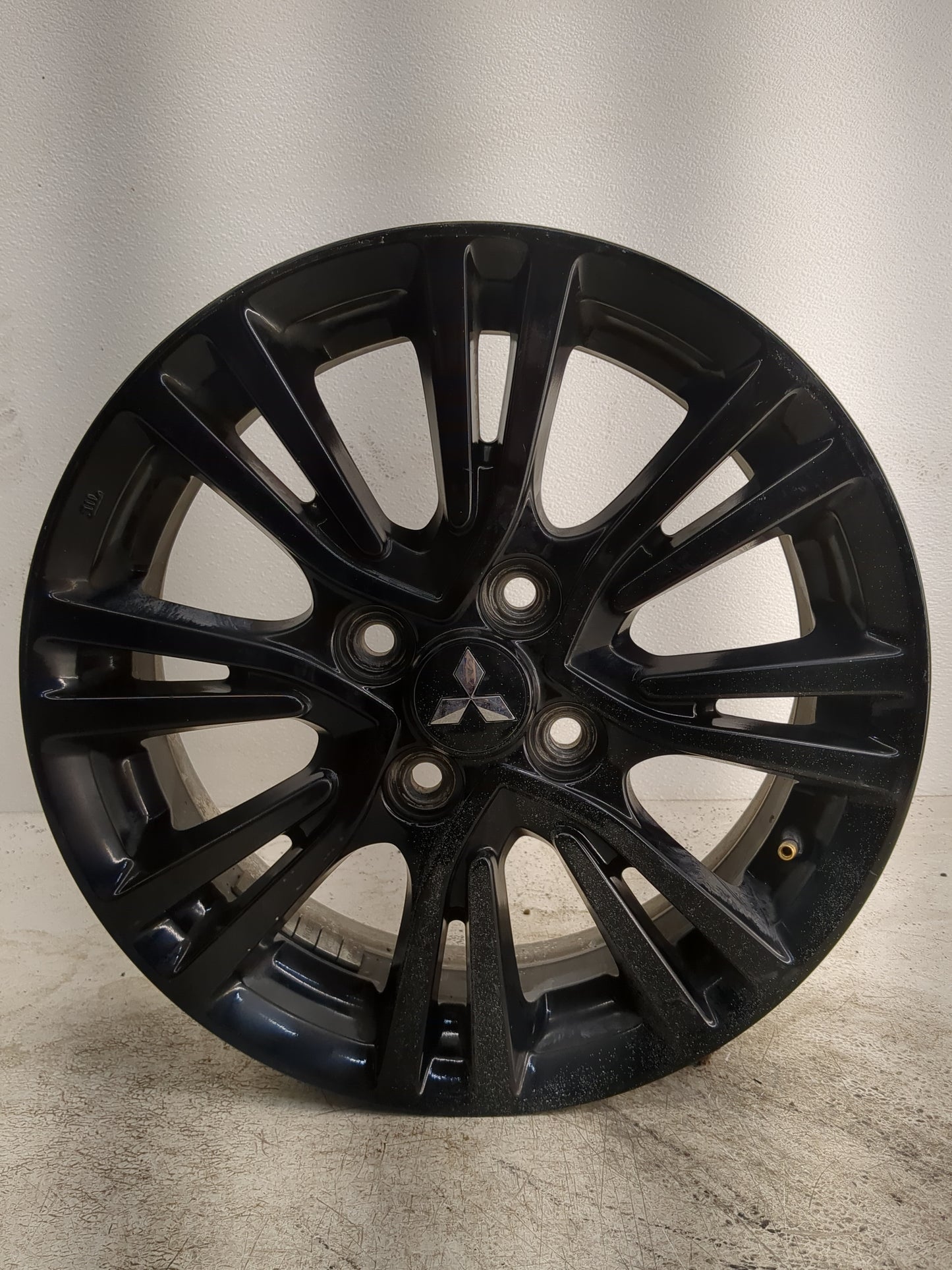2017-2020 Mitsubishi Mirage Oem Wheel Rim - Oemusedautoparts1.com