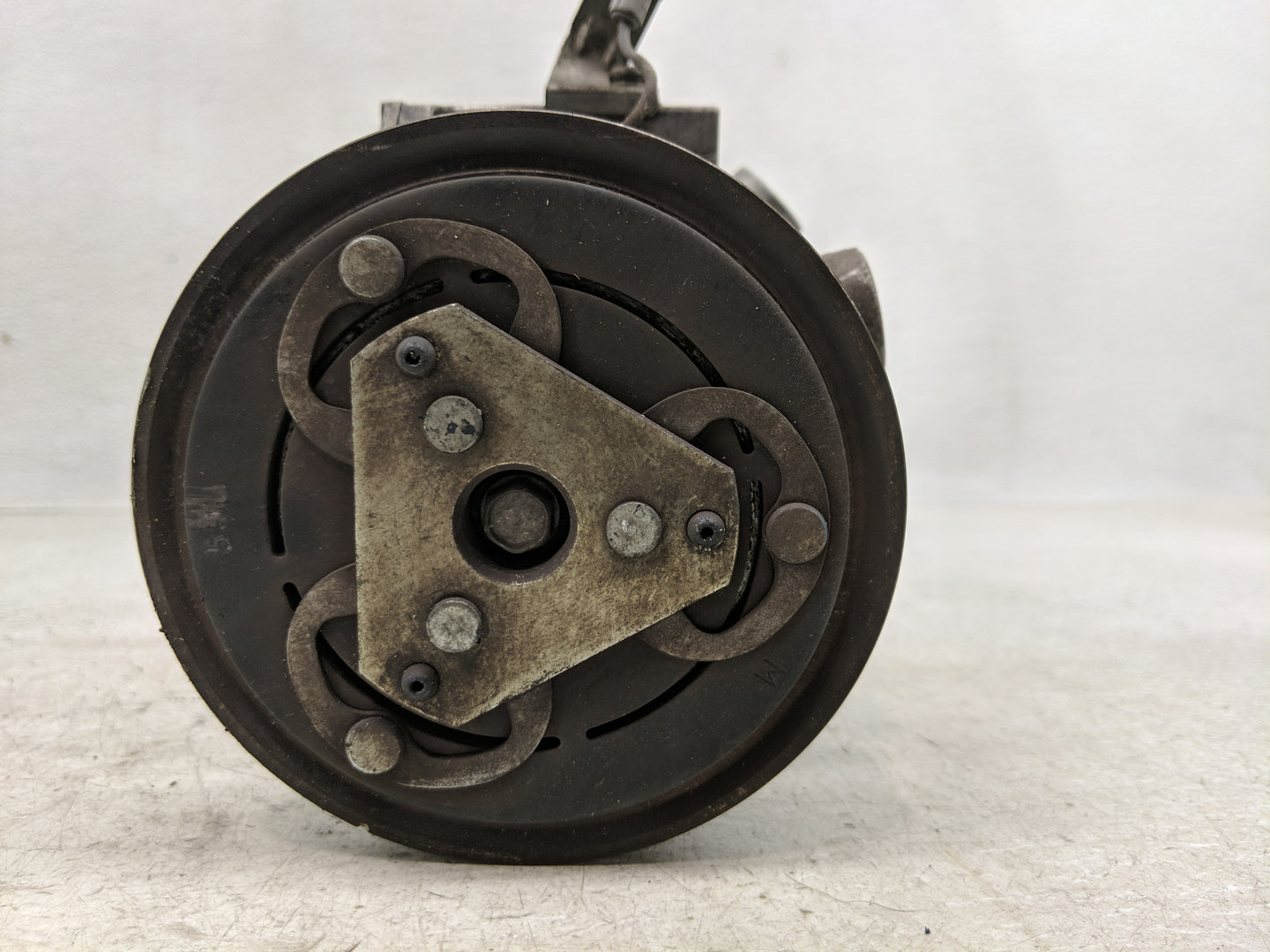 2014-2014 Mitsubishi Mirage Air Conditioning A/c Ac Compressor Oem - Oemusedautoparts1.com