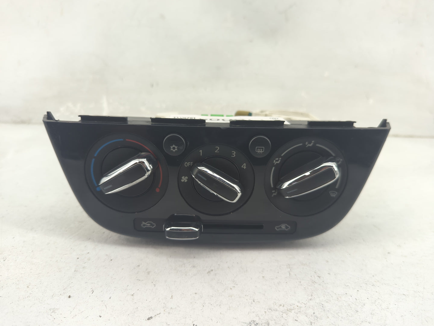 2019 Mitsubishi Mirage Climate Control Module Temperature AC/Heater Replacement P/N:7820A869 Fits OEM Used Auto Parts - Oemu