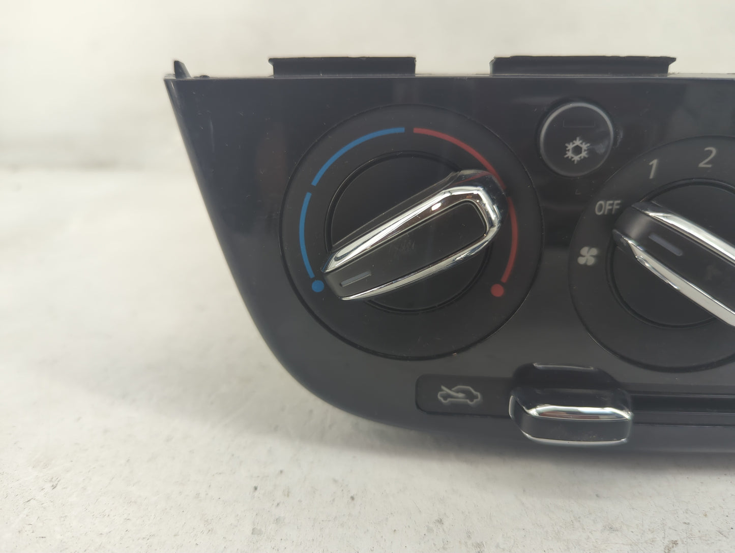2019 Mitsubishi Mirage Climate Control Module Temperature AC/Heater Replacement P/N:7820A869 Fits OEM Used Auto Parts - Oemu
