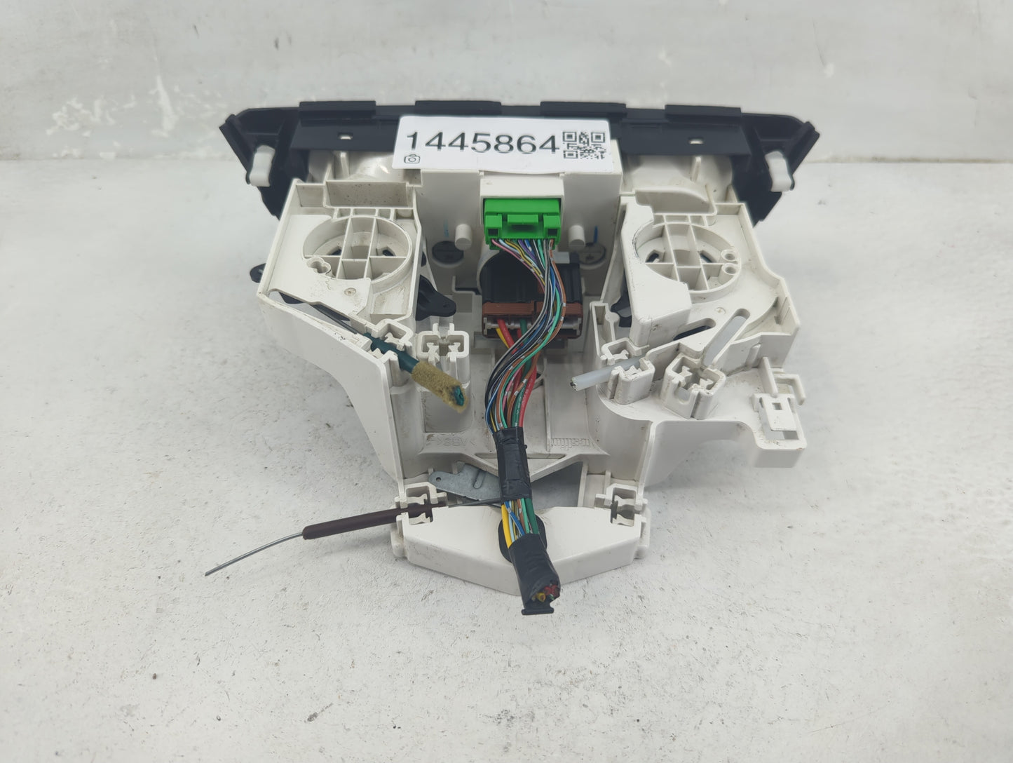 2019 Mitsubishi Mirage Climate Control Module Temperature AC/Heater Replacement P/N:7820A869 Fits OEM Used Auto Parts - Oemu