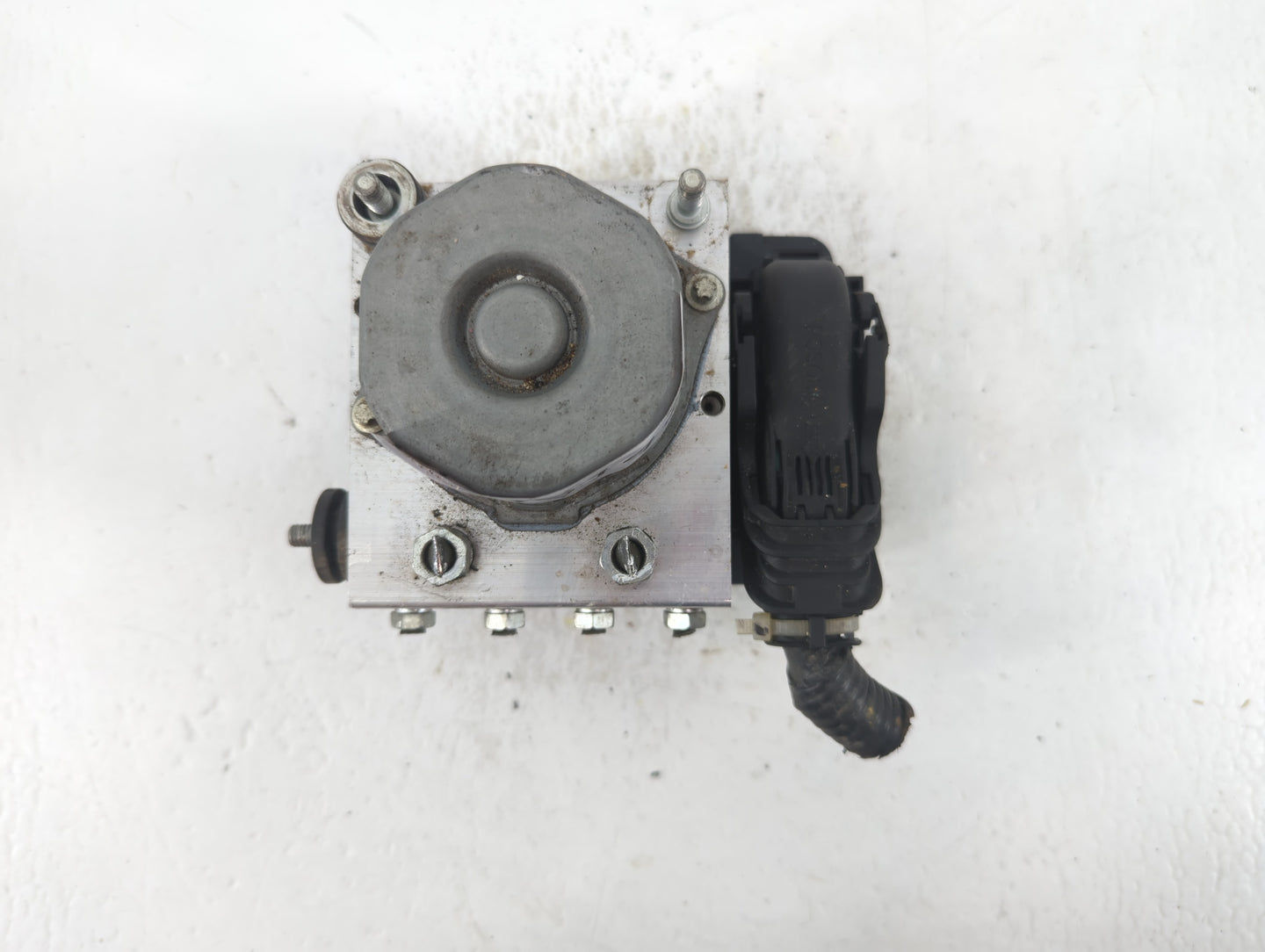 2019 Mitsubishi Mirage ABS Pump Control Module Replacement P/N:4670B229 269 832 Fits OEM Used Auto Parts - Oemusedautoparts1