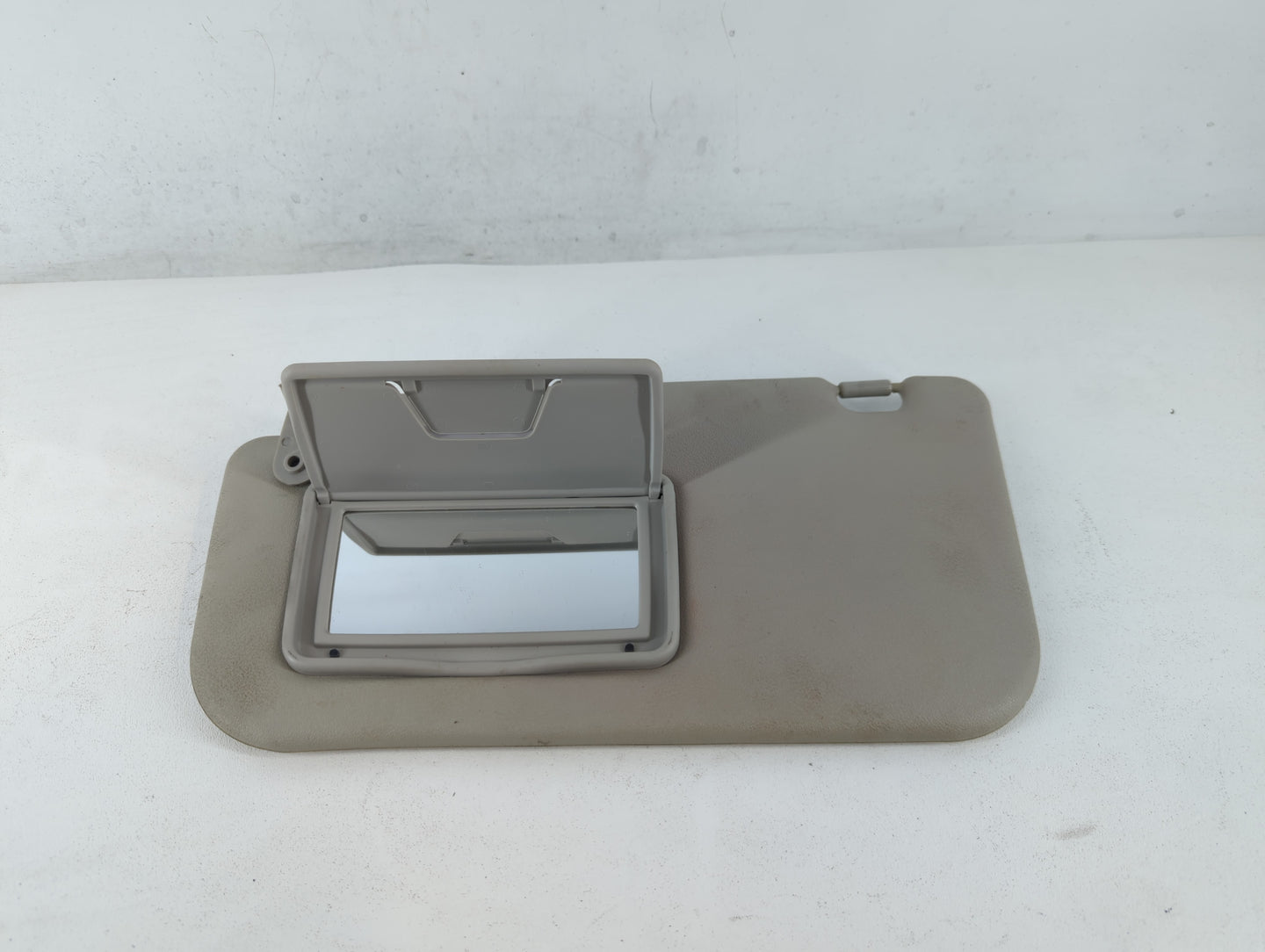 2014 Mitsubishi Mirage Sun Visor Shade Replacement Passenger Right Mirror Fits OEM Used Auto Parts - Oemusedautoparts1.com