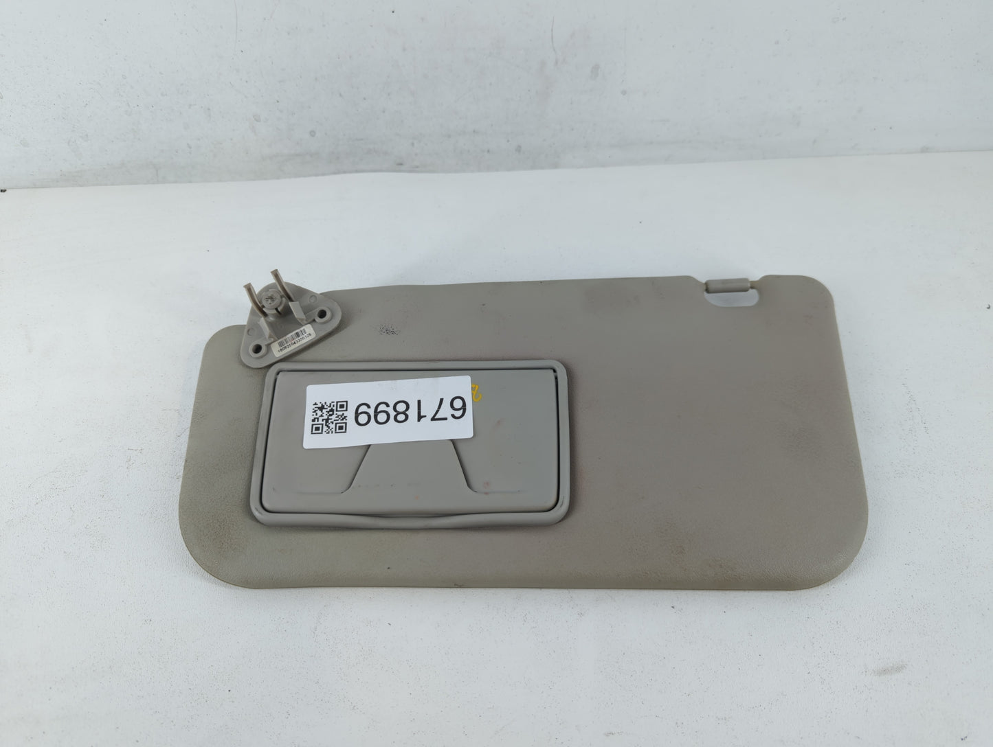 2014 Mitsubishi Mirage Sun Visor Shade Replacement Passenger Right Mirror Fits OEM Used Auto Parts - Oemusedautoparts1.com