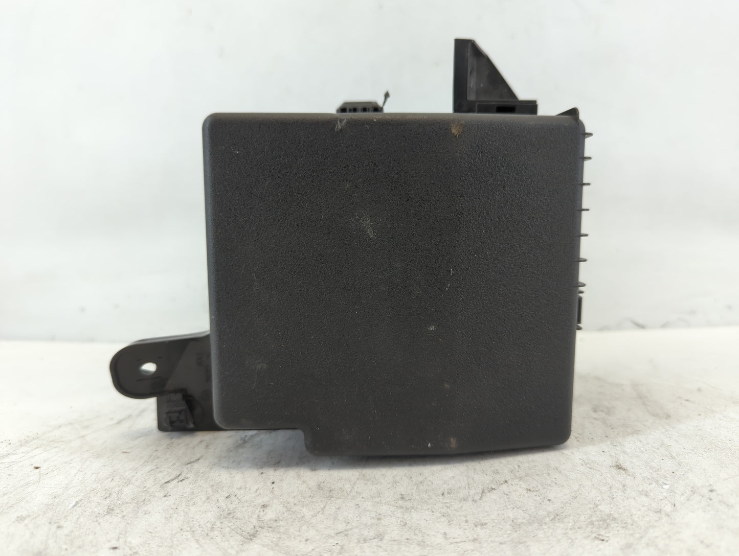 2014 Mitsubishi Mirage Fusebox Fuse Box Panel Relay Module P/N:7577 PP-TD10 Fits OEM Used Auto Parts - Oemusedautoparts1.com