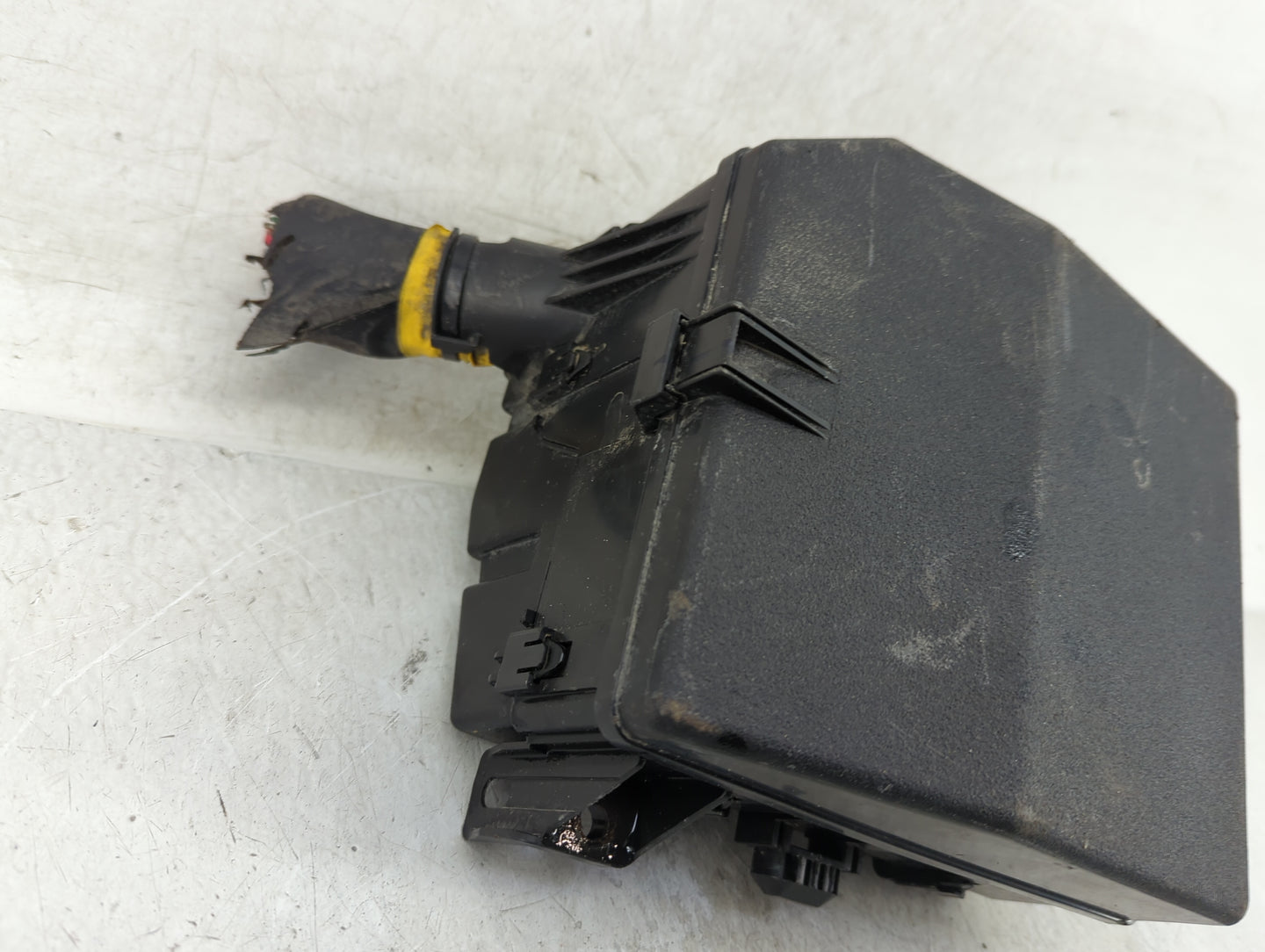 2014-2016 Mitsubishi Outlander Fusebox Fuse Box Panel Relay Module Fits Fits 2014 2015 2016 OEM Used Auto Parts - Oemusedaut