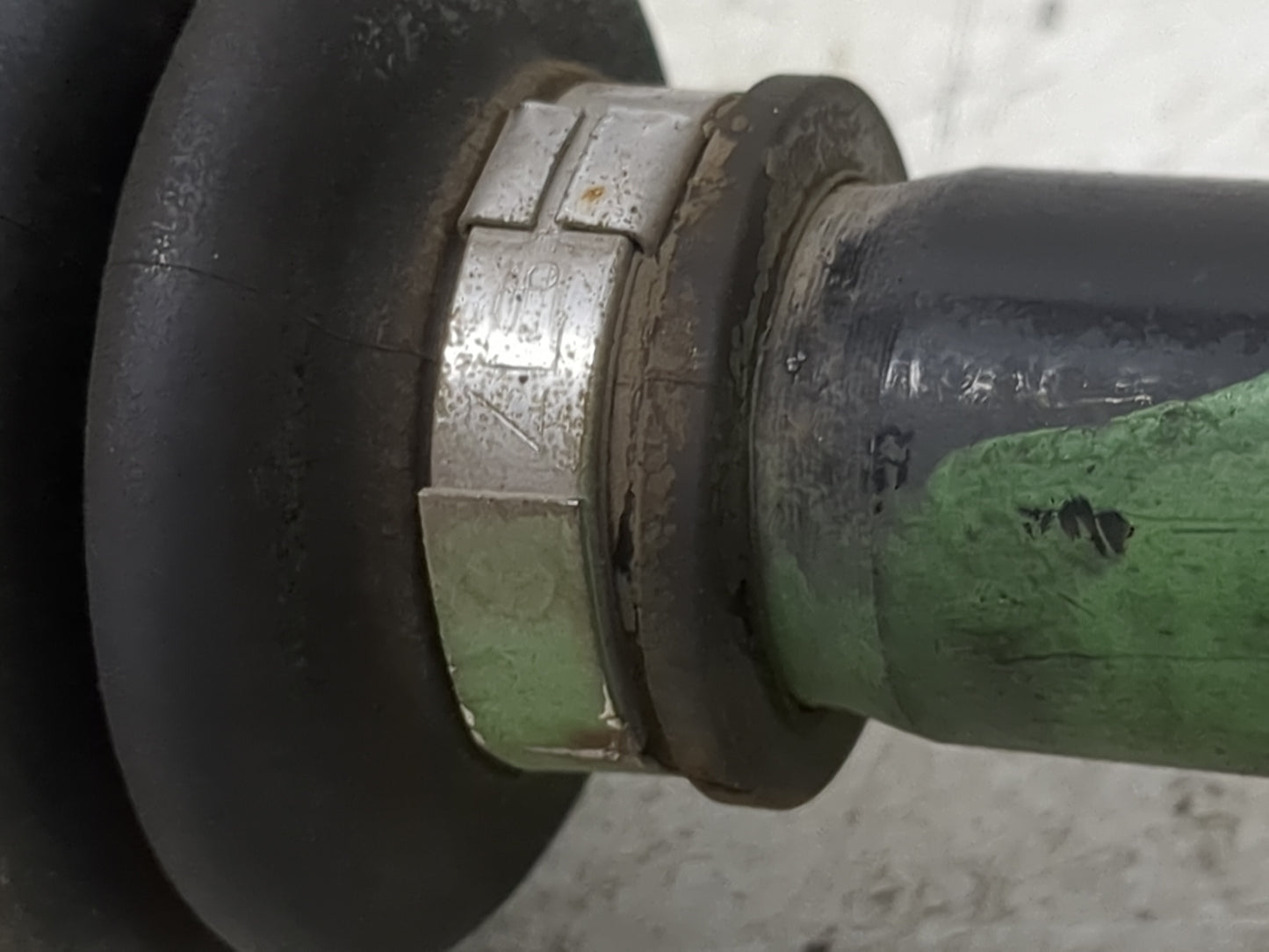 2008-2016 Mitsubishi Outlander Axle Shaft Rear Driver Cv C/v - Oemusedautoparts1.com