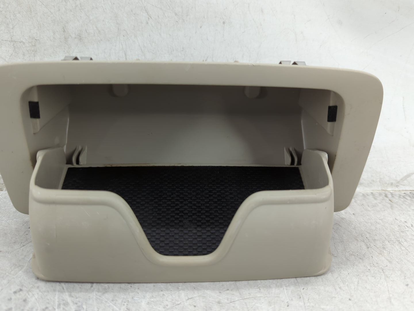 2019 Mitsubishi Outlander Overhead Roof Console - Oemusedautoparts1.com