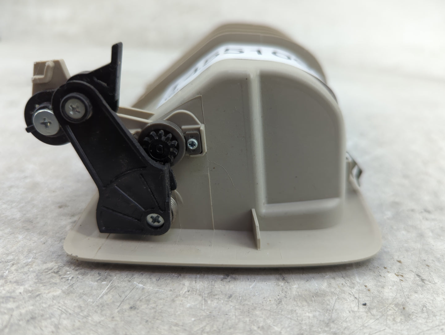 2019 Mitsubishi Outlander Overhead Roof Console - Oemusedautoparts1.com