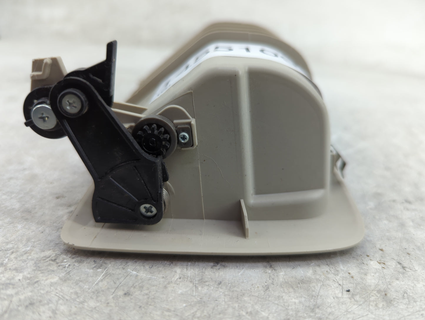 2019 Mitsubishi Outlander Overhead Roof Console - Oemusedautoparts1.com