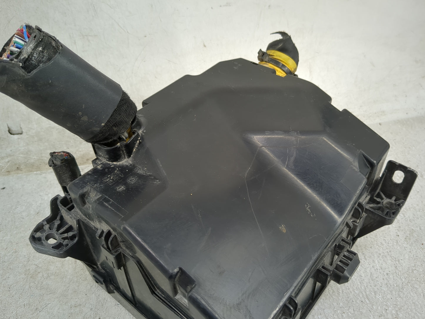 2014-2016 Mitsubishi Outlander Fusebox Fuse Box Panel Relay Module Fits Fits 2014 2015 2016 OEM Used Auto Parts - Oemusedaut