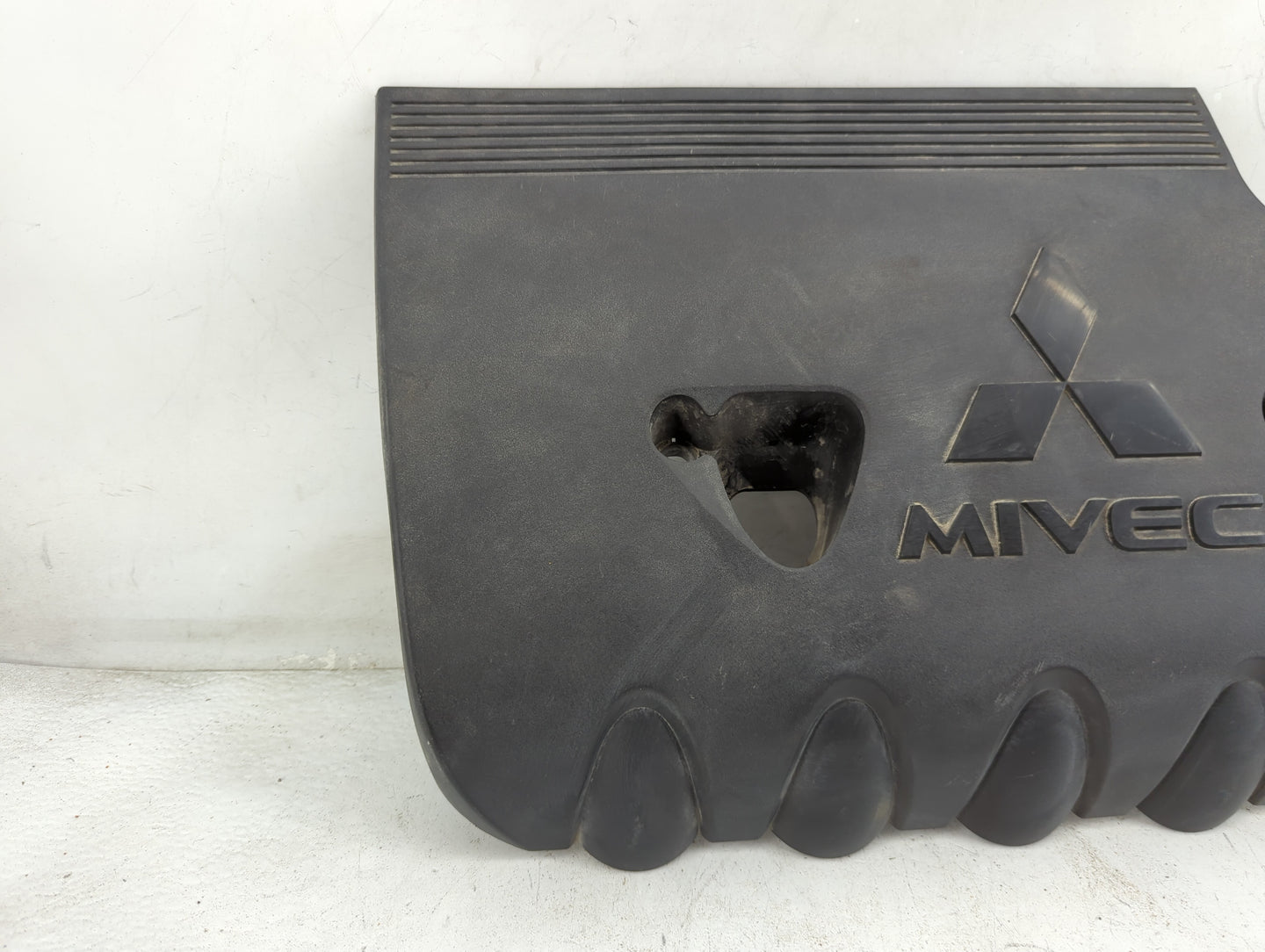 2019 Mitsubishi Outlander Engine Cover 1460527 - Oemusedautoparts1.com