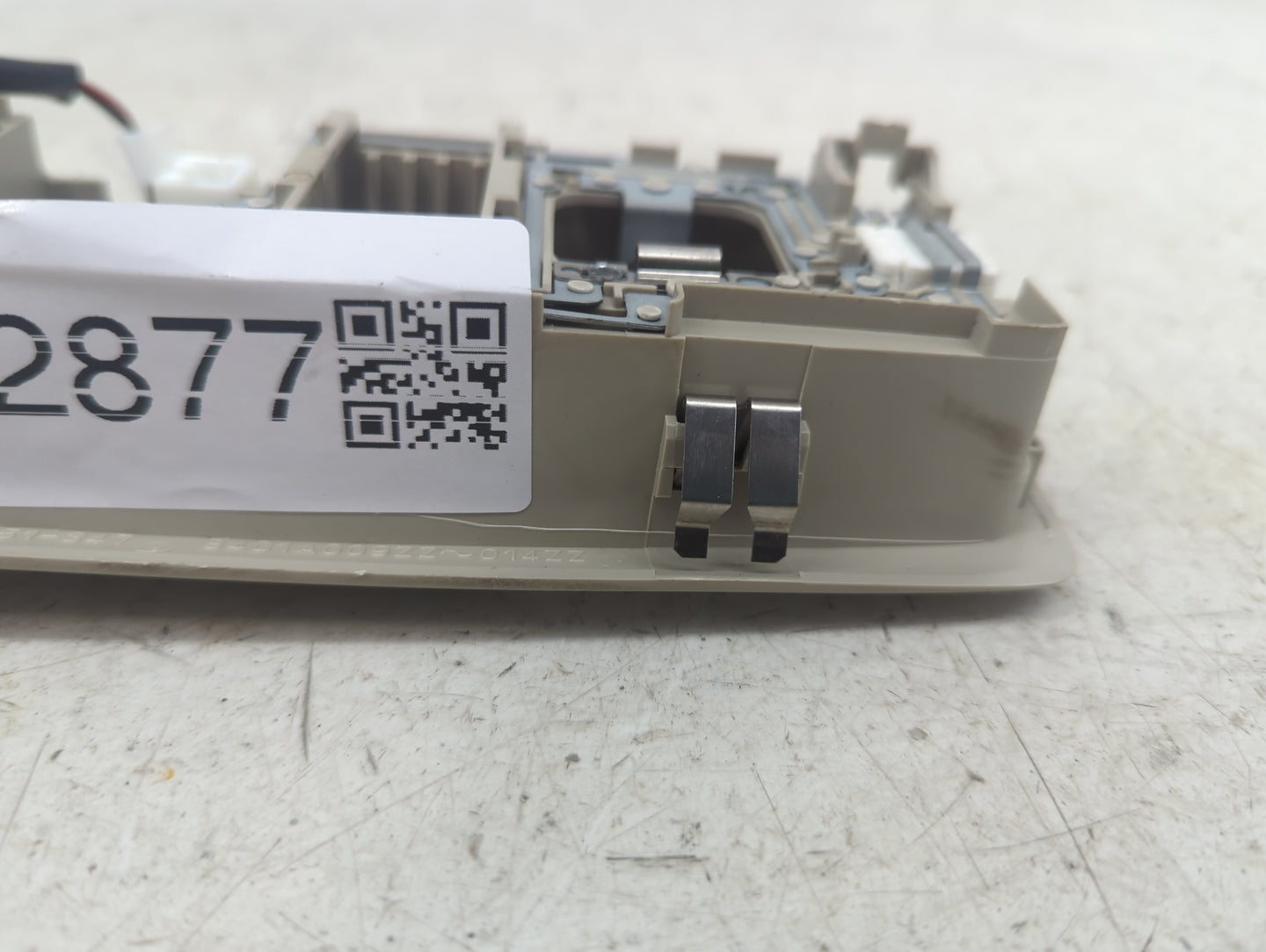 2019 Mitsubishi Outlander Overhead Roof Console Tan - Oemusedautoparts1.com