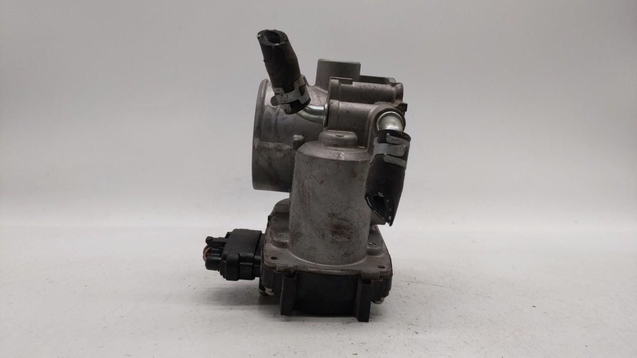 2019 Mitsubishi Outlander Throttle Body Fits OEM Used Auto Parts - Oemusedautoparts1.com
