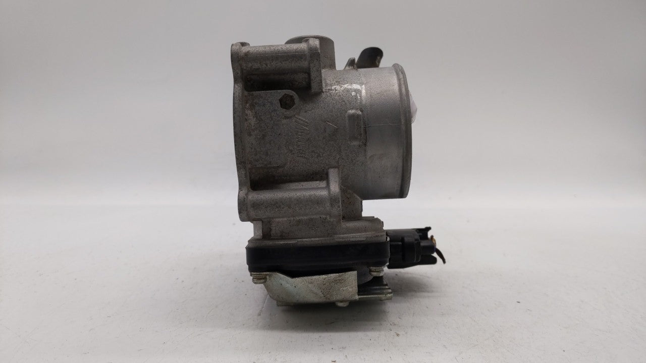 2019 Mitsubishi Outlander Throttle Body Fits OEM Used Auto Parts - Oemusedautoparts1.com