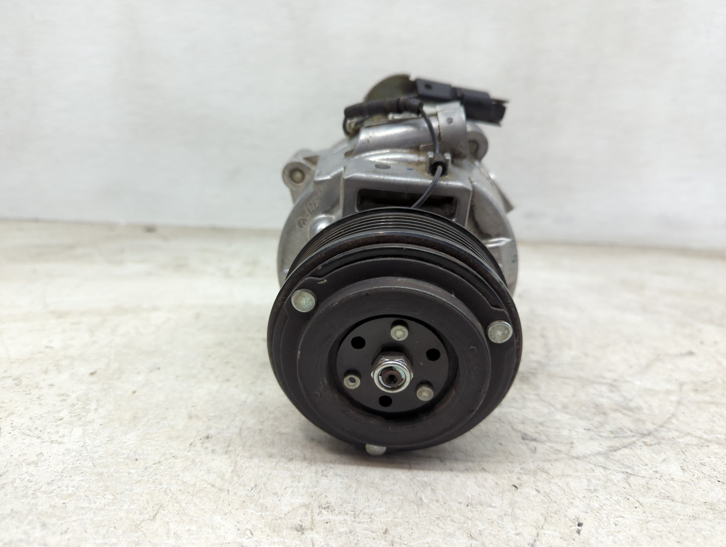 2009-2016 Mitsubishi Outlander Air Conditioning A/c Ac Compressor Oem - Oemusedautoparts1.com