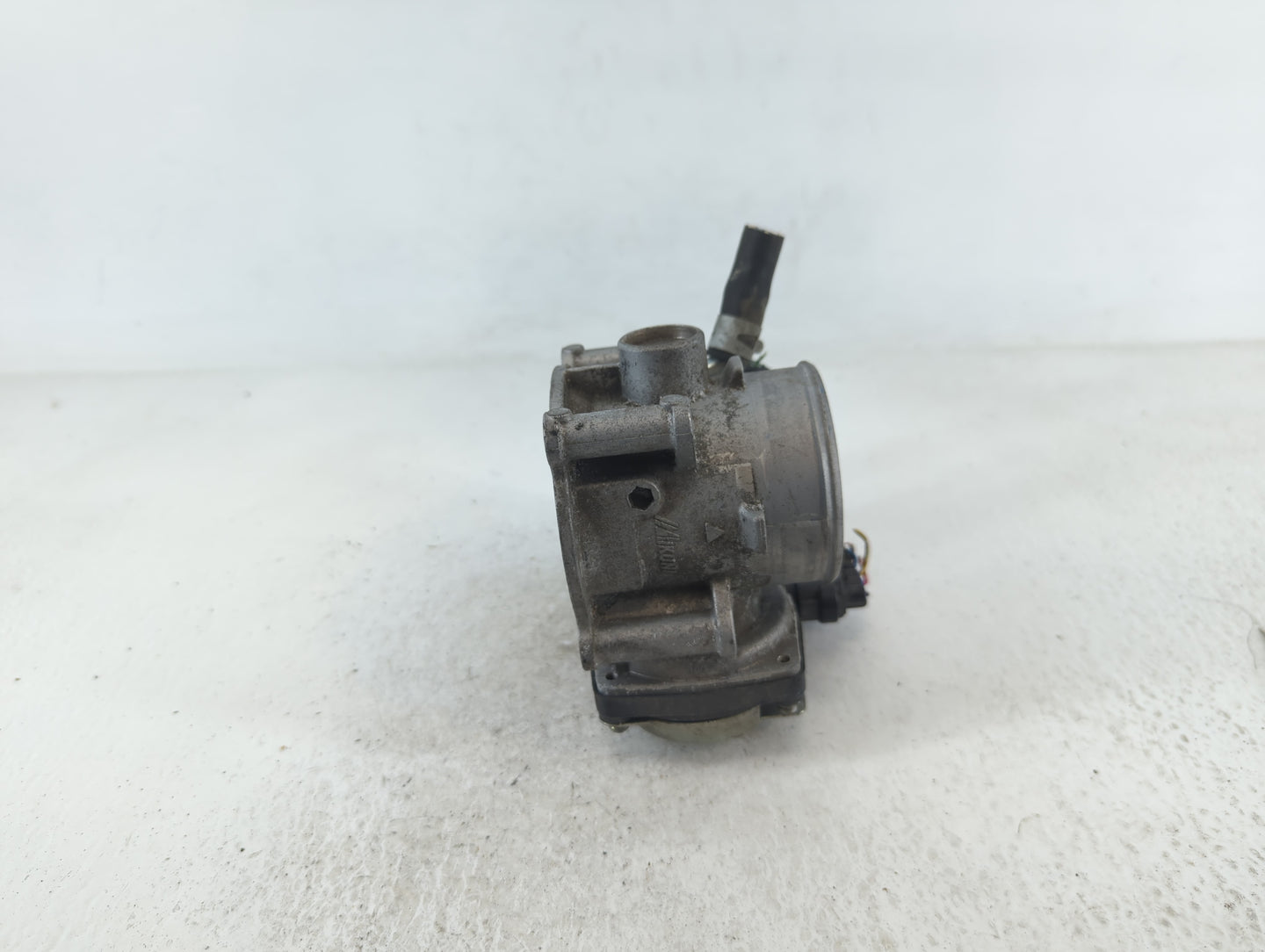 2013-2017 Mitsubishi Outlander Throttle Body P/N:57021 9415 Fits Fits 2013 2014 2015 2016 2017 OEM Used Auto Parts - Oemused