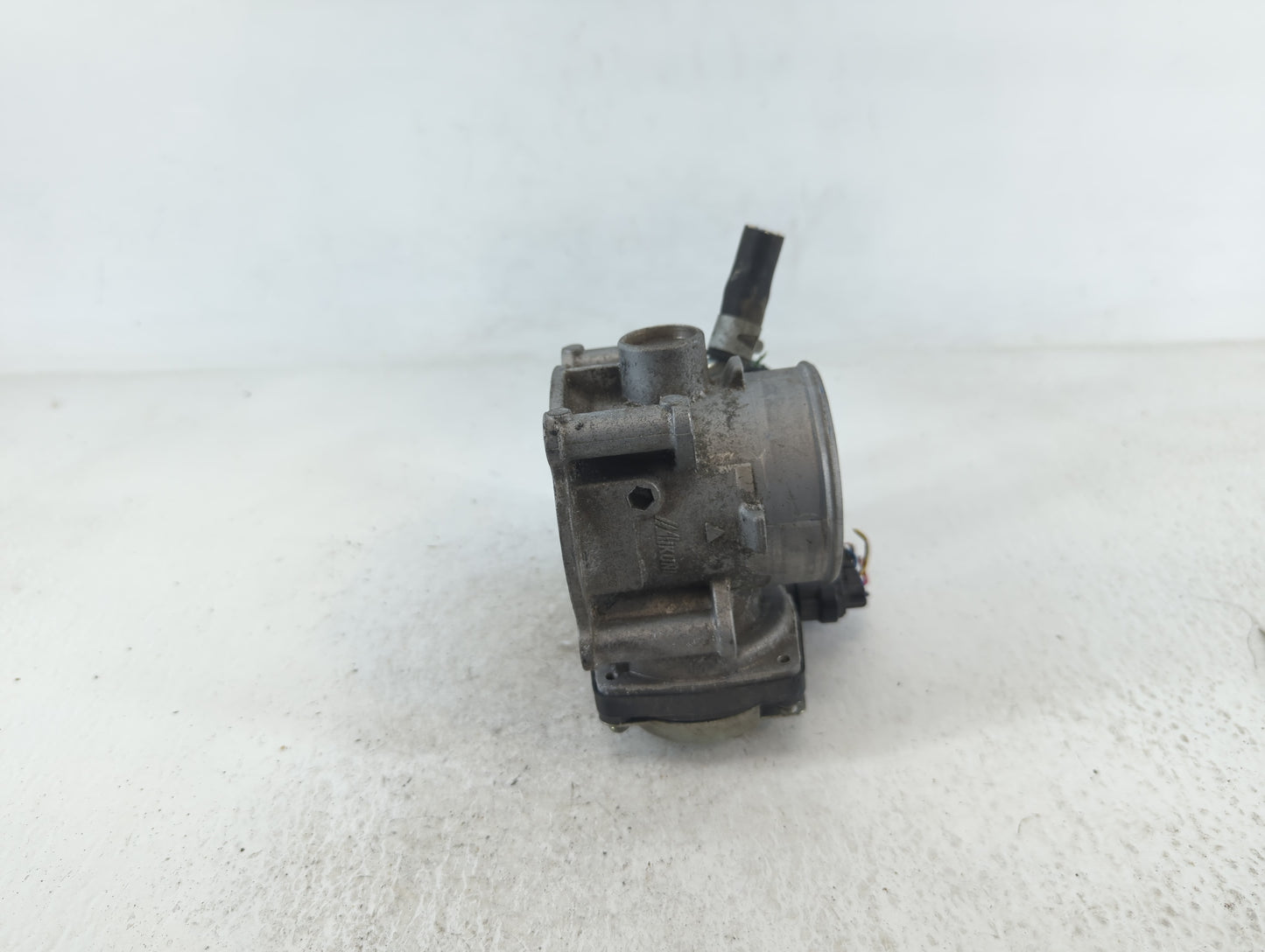 2013-2017 Mitsubishi Outlander Throttle Body P/N:57021 9415 Fits Fits 2013 2014 2015 2016 2017 OEM Used Auto Parts - Oemused