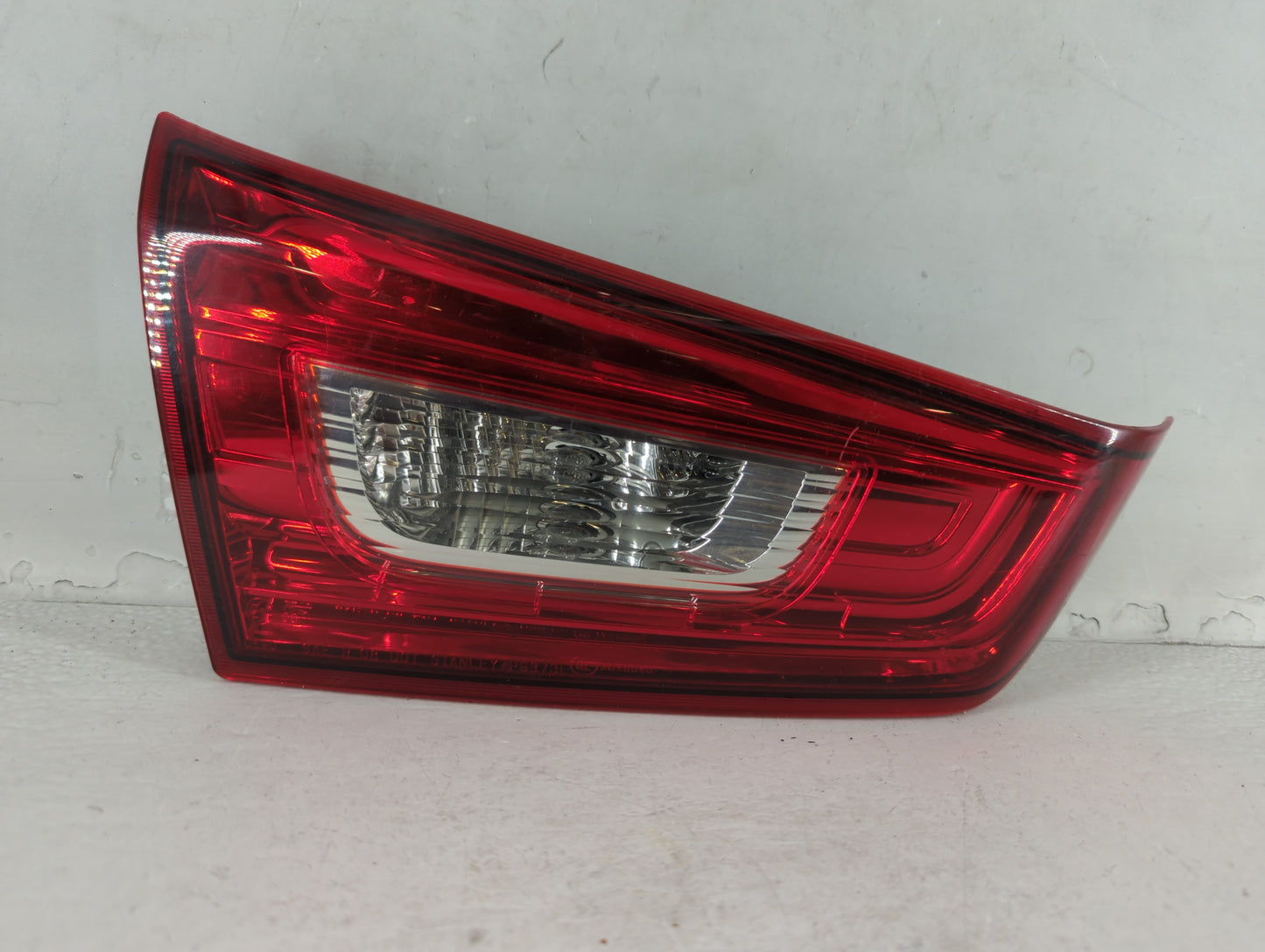2016 Mitsubishi Outlander Tail Light Assembly Driver Left OEM Fits OEM Used Auto Parts - Oemusedautoparts1.com