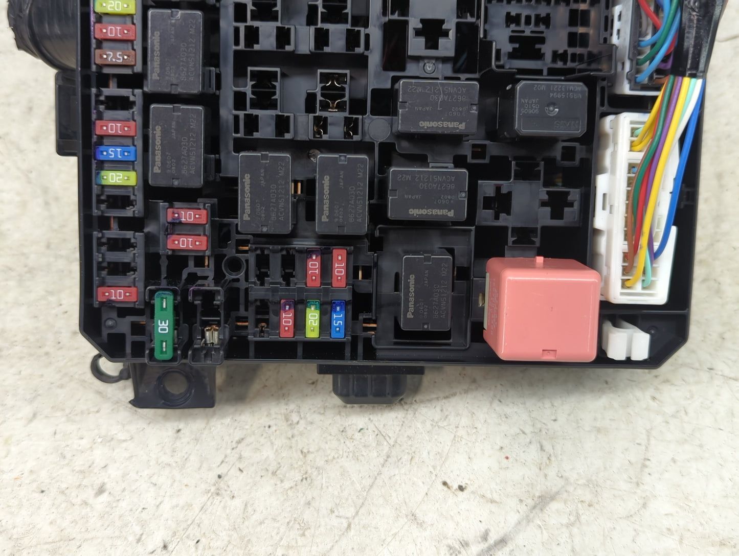 2012-2017 Mitsubishi Outlander Sport Fusebox Fuse Box Panel Relay Module P/N:MR301978 CB1aPF-12V Fits OEM Used Auto Parts - 