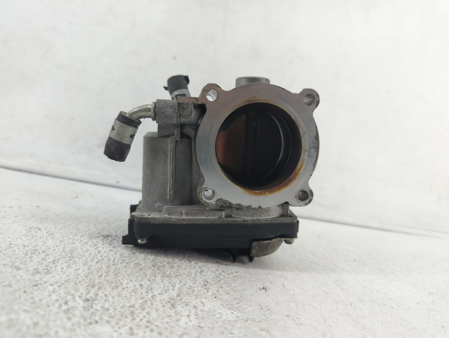 2019 Mitsubishi Outlander Sport Throttle Body P/N:57021 B Fits OEM Used Auto Parts - Oemusedautoparts1.com
