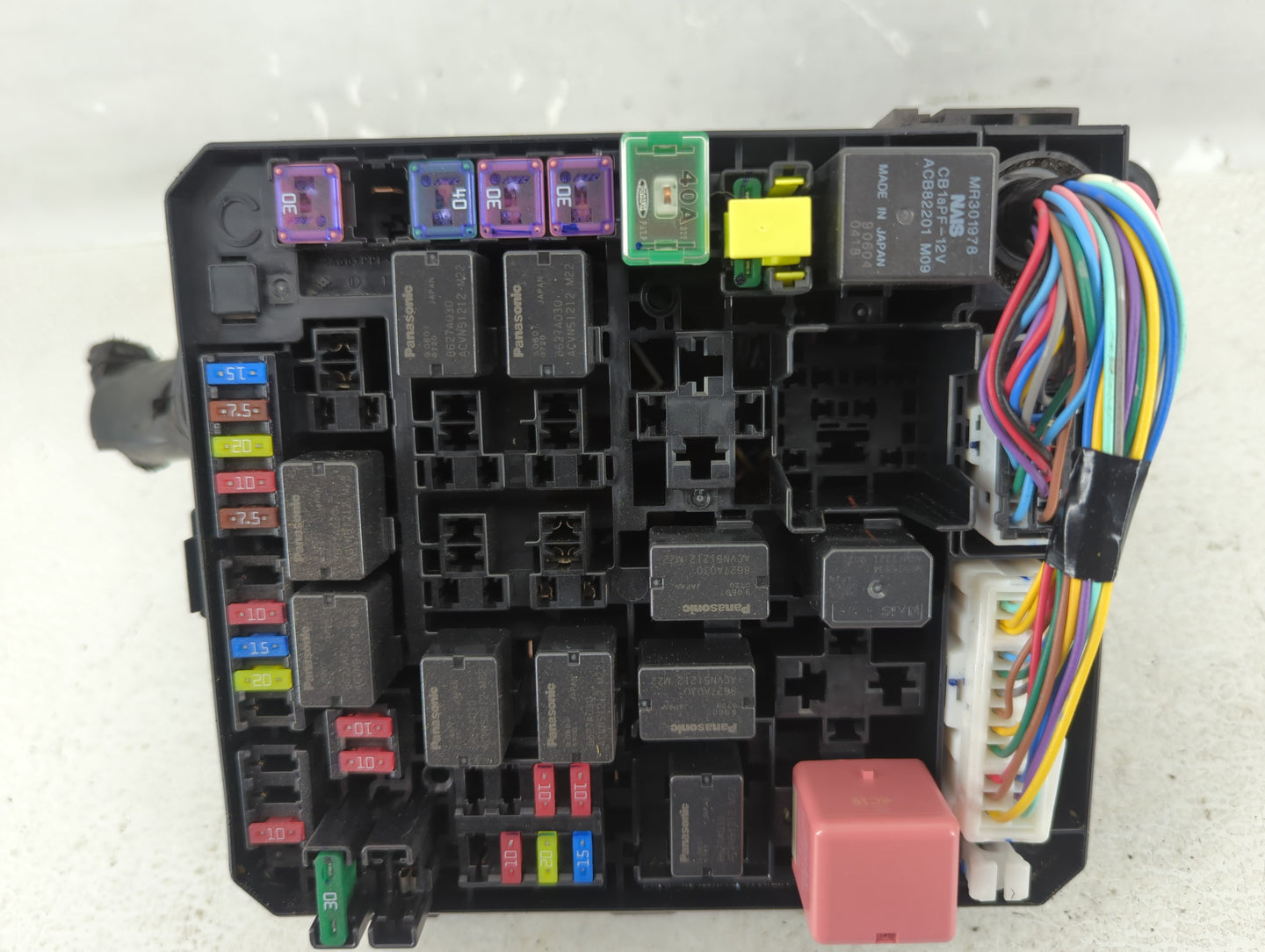 2012-2017 Mitsubishi Outlander Sport Fusebox Fuse Box Panel Relay Module P/N:8565A268 Fits Fits 2012 2013 2014 2015 2016 201