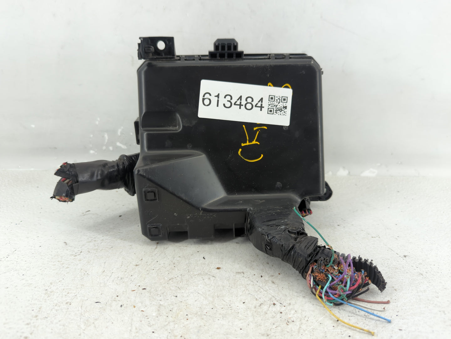 2012-2017 Mitsubishi Outlander Sport Fusebox Fuse Box Panel Relay Module P/N:8565A268 Fits Fits 2012 2013 2014 2015 2016 201