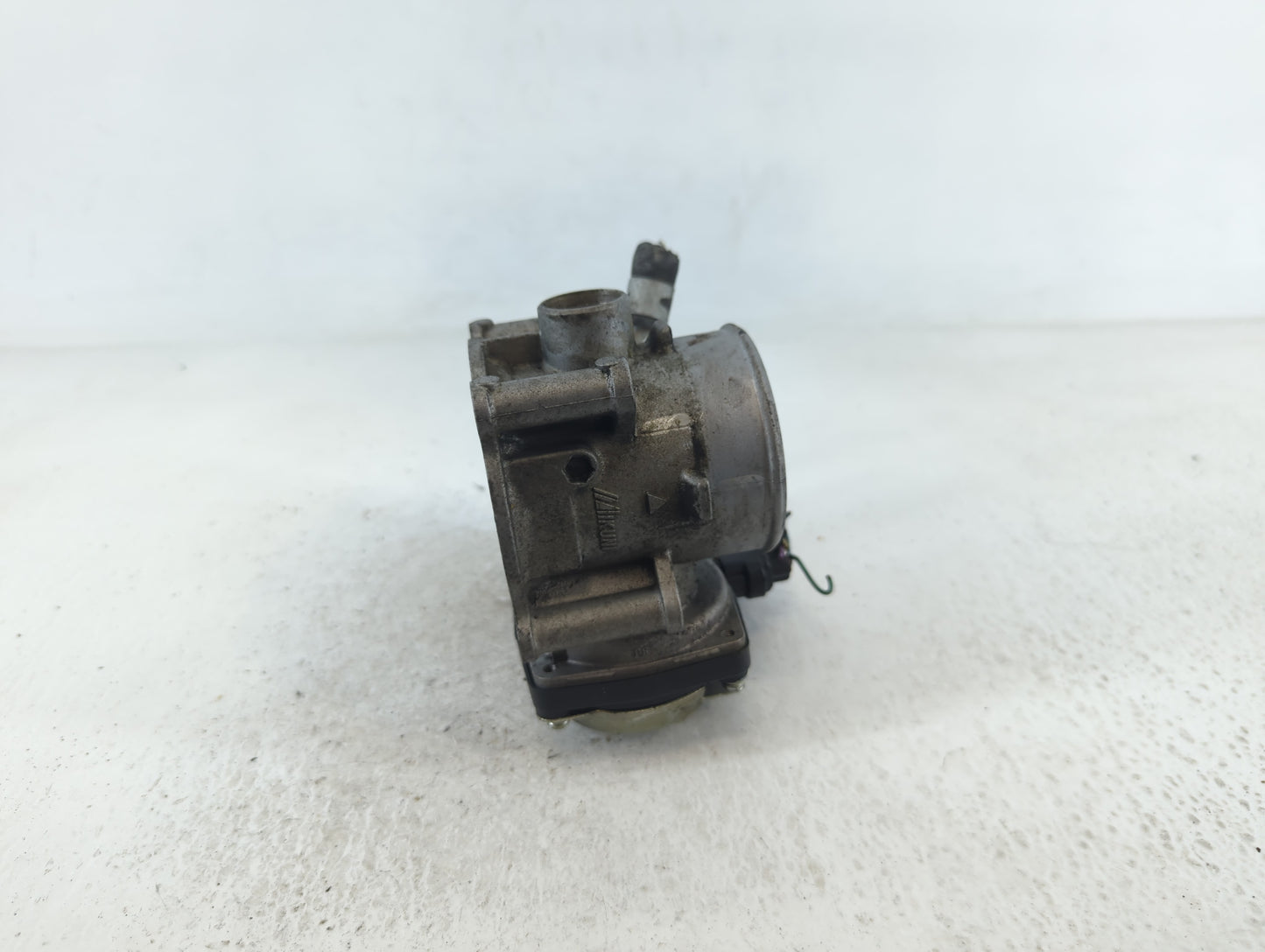 2013-2017 Mitsubishi Outlander Sport Throttle Body P/N:57021 Fits Fits 2013 2014 2015 2016 2017 OEM Used Auto Parts - Oemuse