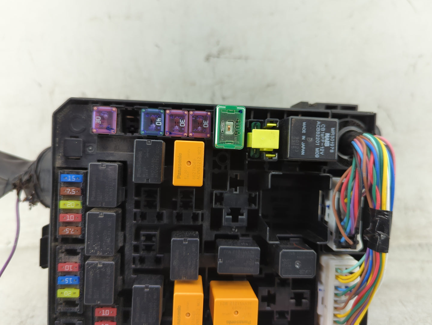 2012-2017 Mitsubishi Rvr Fusebox Fuse Box Panel Relay Module P/N:8565A268 Fits Fits 2012 2013 2014 2015 2016 2017 OEM Used A