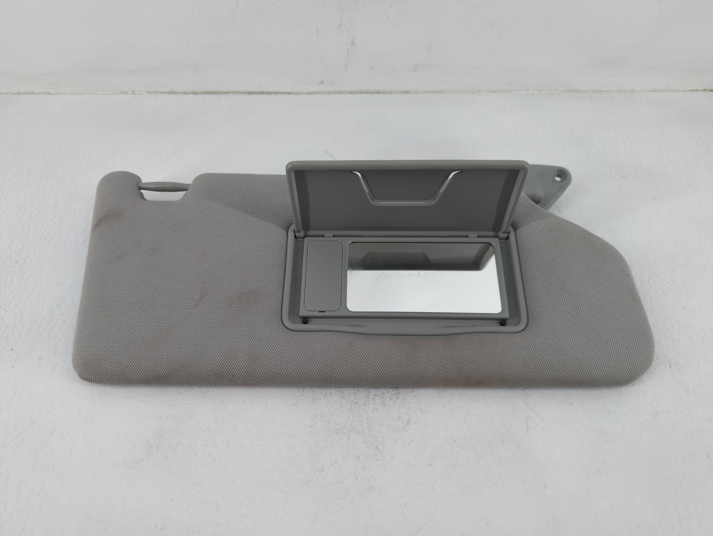2019 Mitsubishi Rvr Sun Visor Shade Replacement Passenger Right Mirror Fits OEM Used Auto Parts - Oemusedautoparts1.com