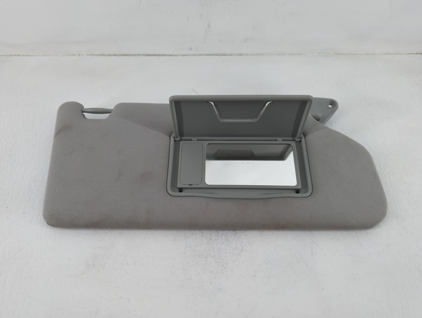 2019 Mitsubishi Rvr Sun Visor Shade Replacement Passenger Right Mirror Fits OEM Used Auto Parts - Oemusedautoparts1.com