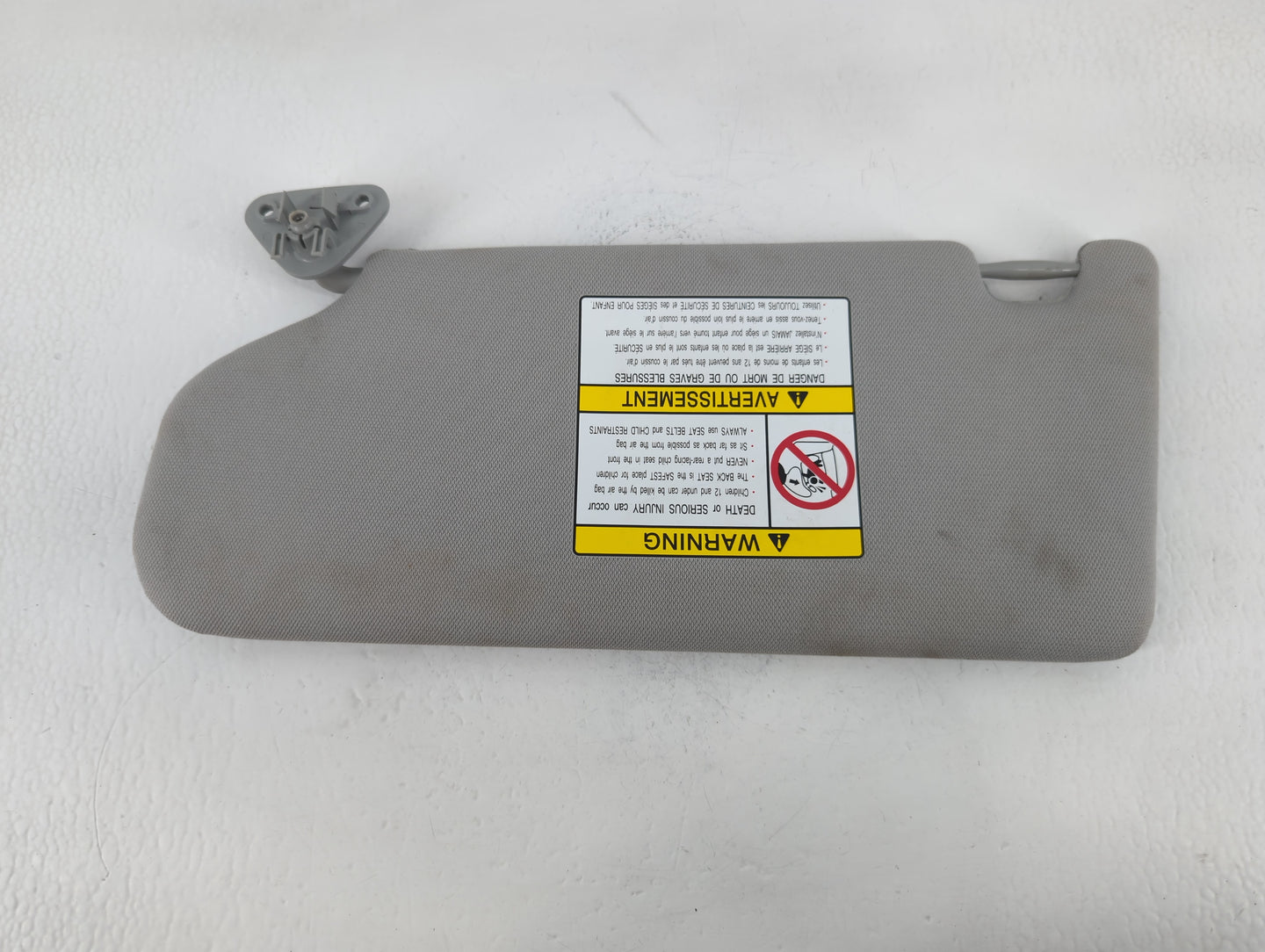 2019 Mitsubishi Rvr Sun Visor Shade Replacement Passenger Right Mirror Fits OEM Used Auto Parts - Oemusedautoparts1.com