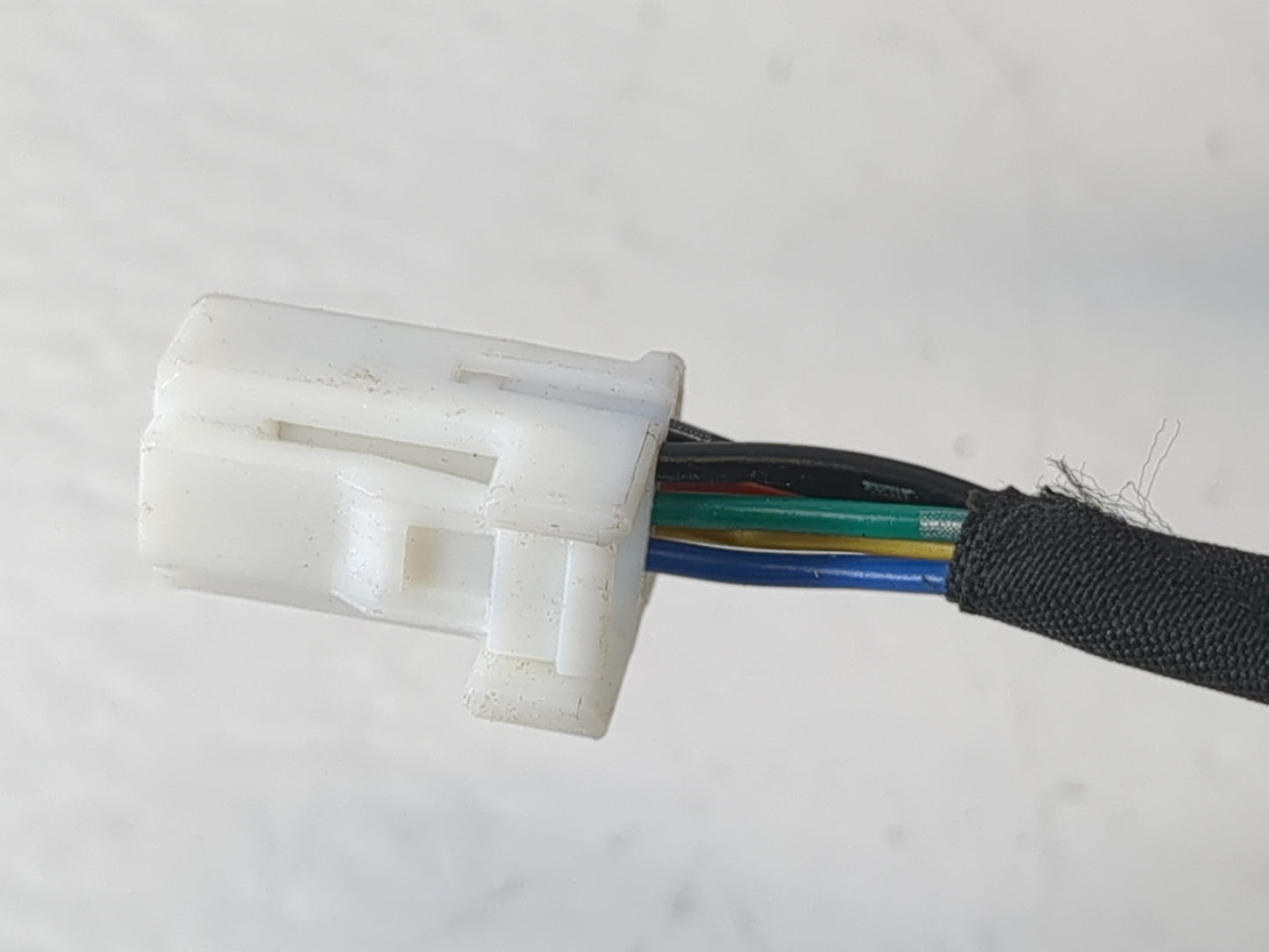 2019-2022 Nissan Altima Driver Side View Mirror - Left Door Mirror OEM Used - Oemusedautoparts1.com