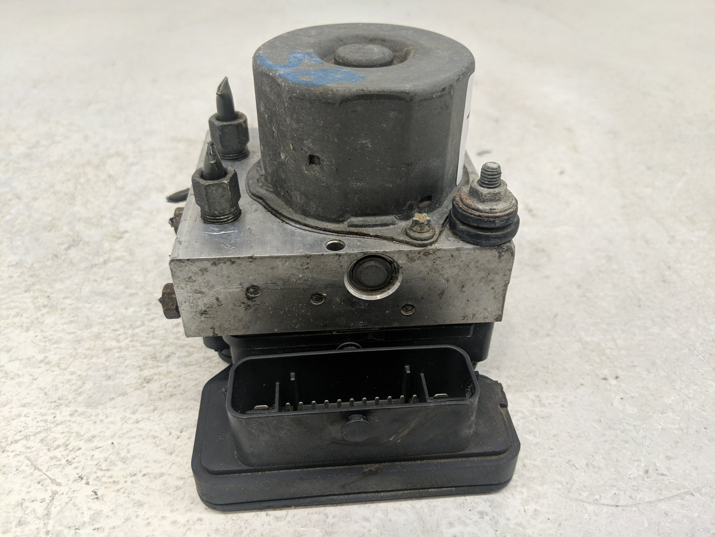 2019-2020 Nissan Altima ABS Pump Control Module Replacement P/N:2265106455 0265956610 Fits Fits 2019 2020 OEM Used Auto Part