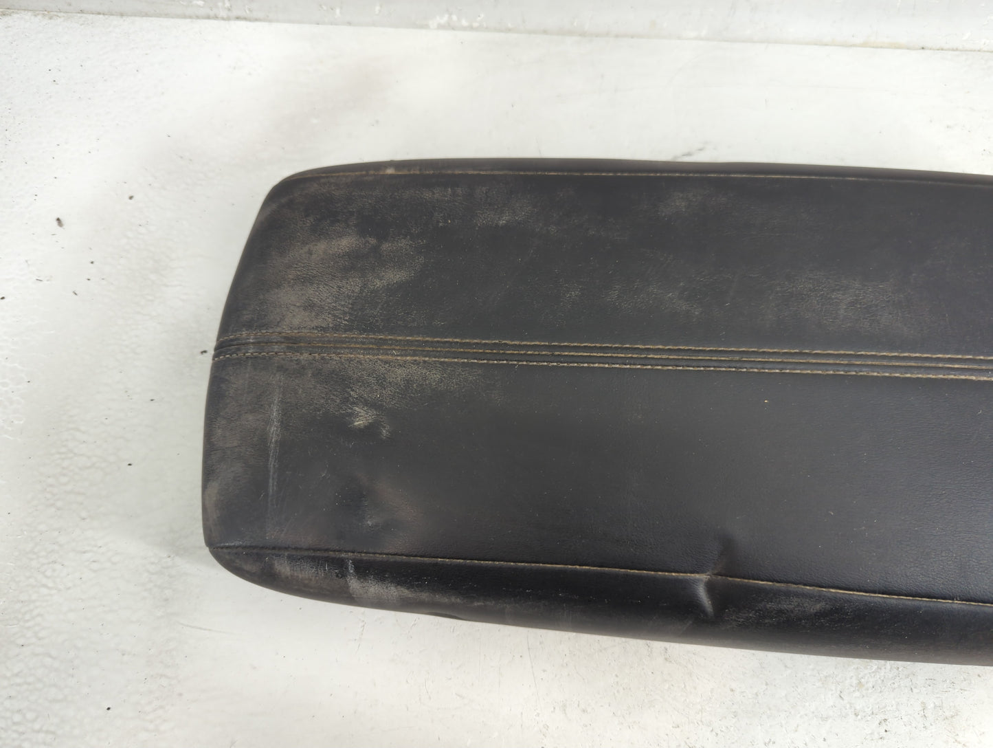 2019 Nissan Altima Center Console Armrest Cover Lid Fits OEM Used Auto Parts - Oemusedautoparts1.com