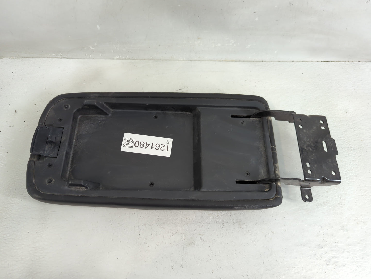 2019 Nissan Altima Center Console Armrest Cover Lid Fits OEM Used Auto Parts - Oemusedautoparts1.com